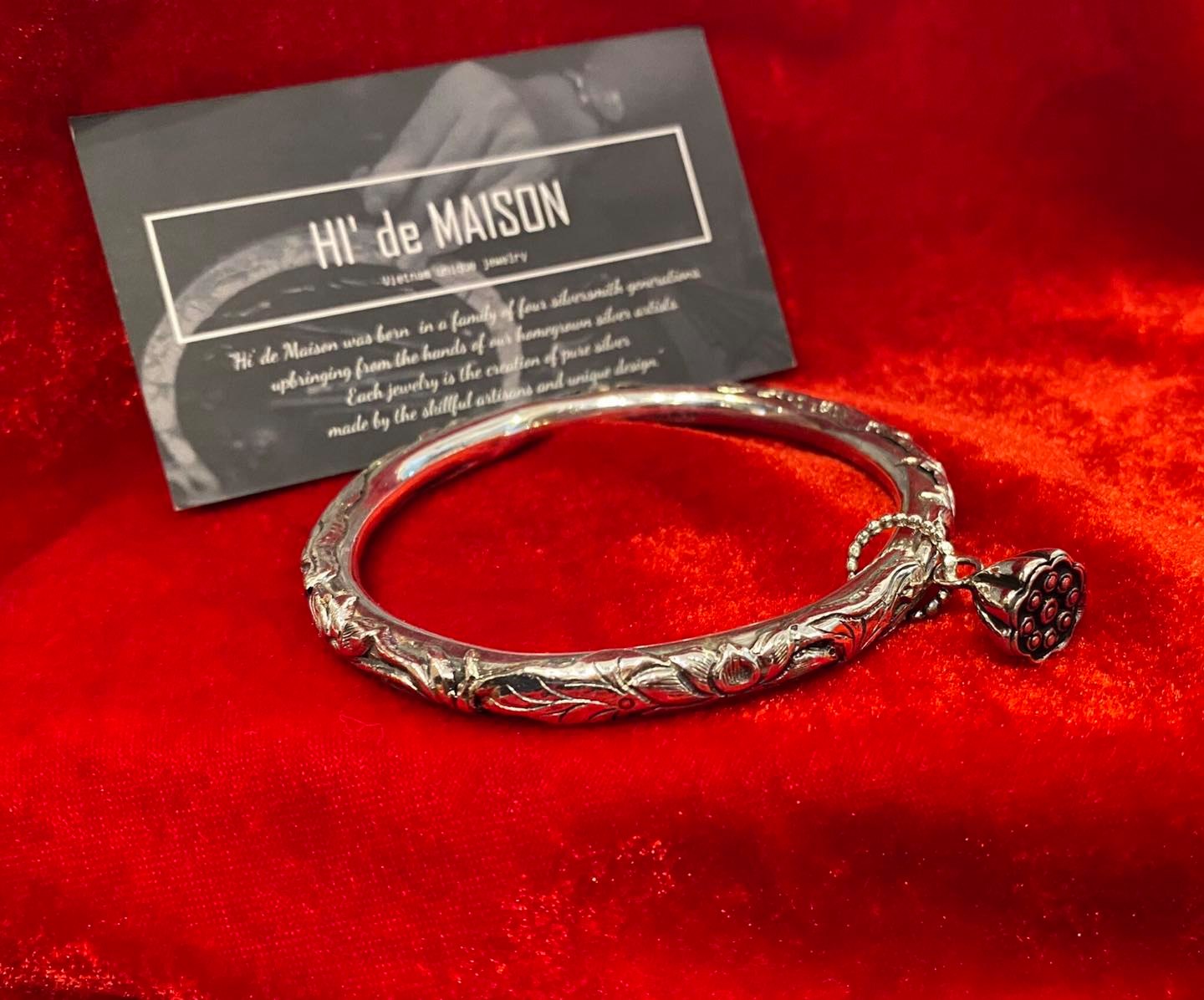 "Hạ Liên" – Fine Silver Lotus Bud Bangle