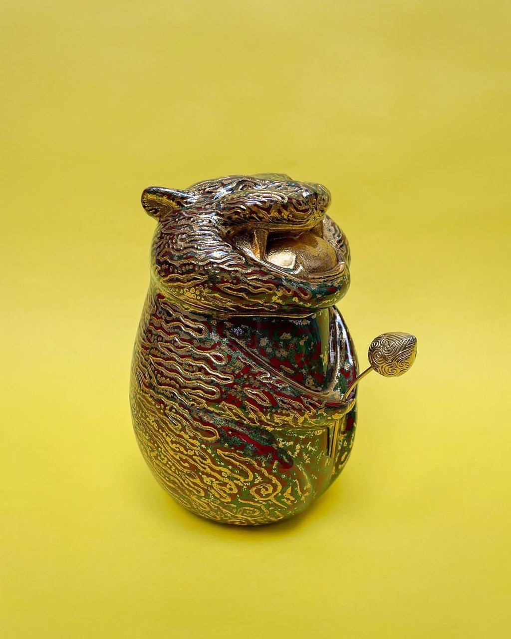 Smiling Tiger - Fengshui Premium Lacquer