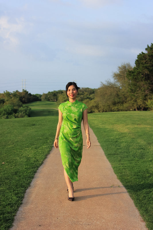 "Hương Trầm" - Sleeveless Cheongsam in Green with Jacquard weave