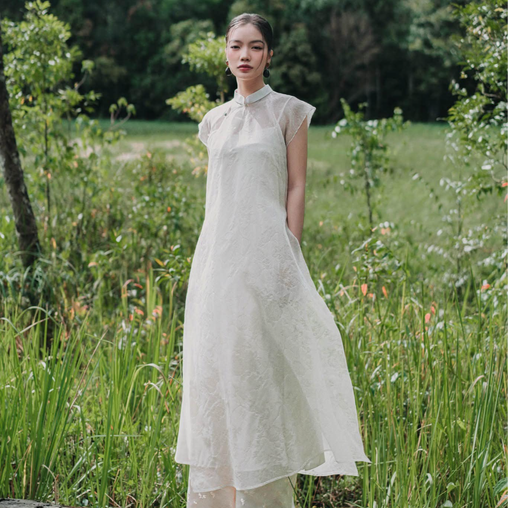 "Nhat Lien" Premium Ao dai Set in white silk, traditional Vietnamese dress by Nam Phuong Y.