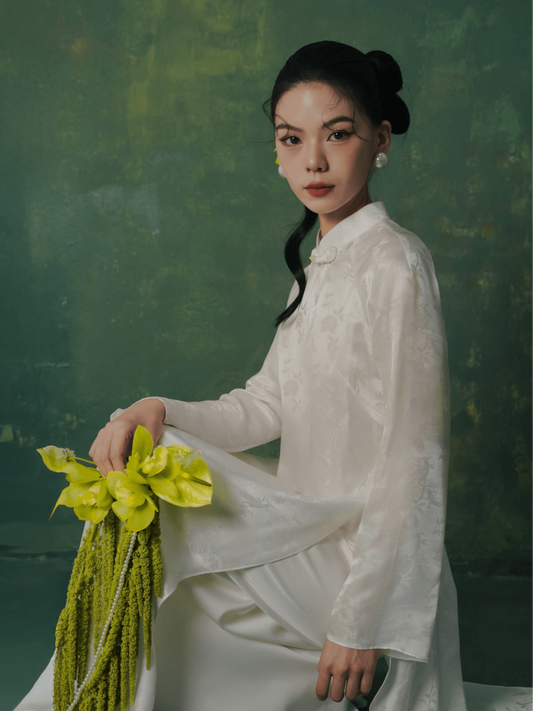 "Thien Kim" Ao dai Set - 100% Premium wormsilk with special beaded knot in White