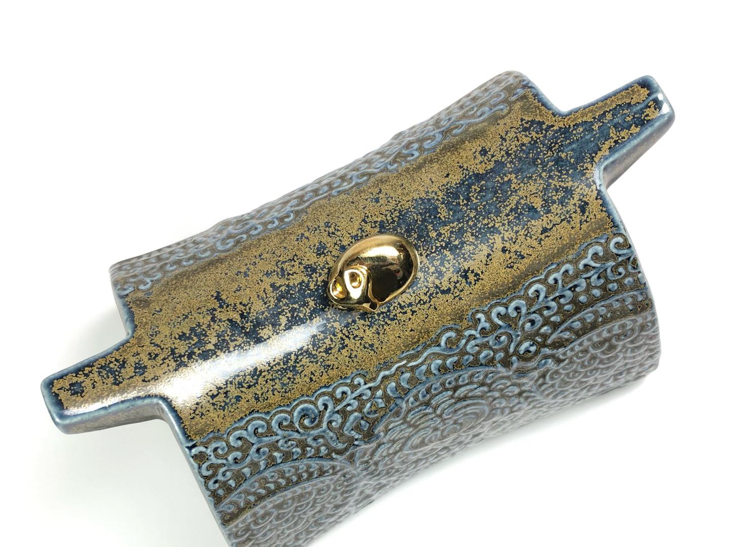 Vietnamese Lacquer - “Nhàn Ngưu” – Tranquil Buffalo Lacquer Sculpture - detail close-up in blue by Lam Phong Pottery