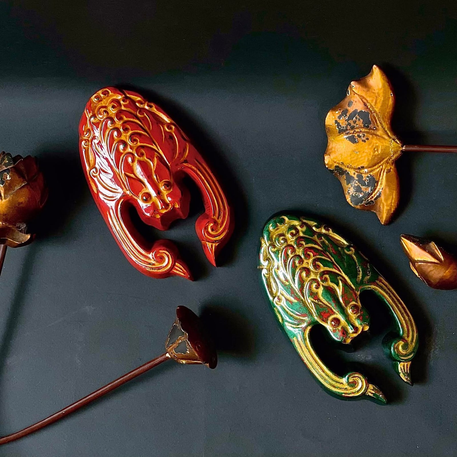 Lacquerware Designs - Phuc Dao Tien Mon - Fengsui Door charm - flat lay display in red by Bat-trang