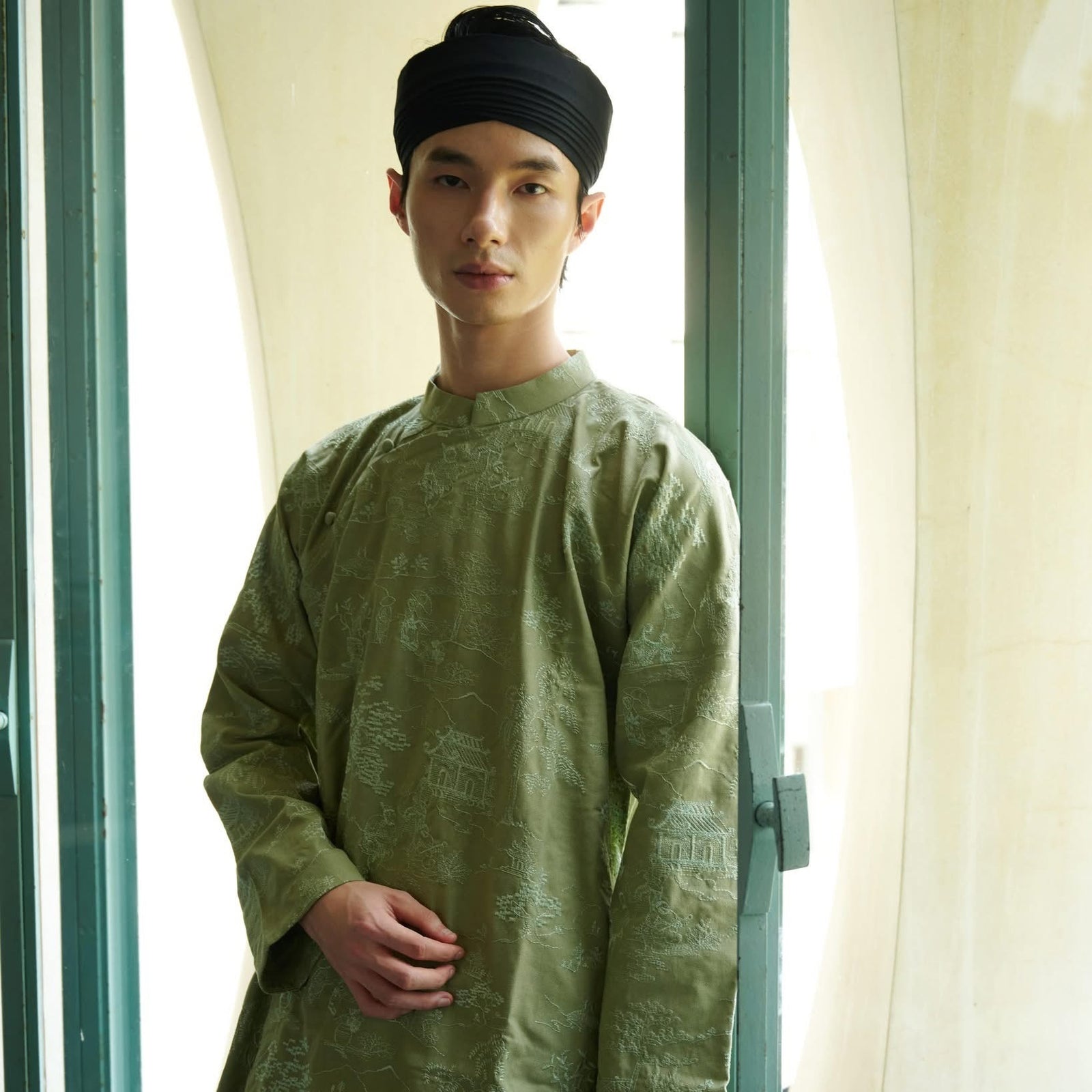 Vietnamese Embroidery - TAM PHƯƠNG – Men’s Hand-Embroidered Linen Áo Dài - front view in silk in olive green by Maison LONG