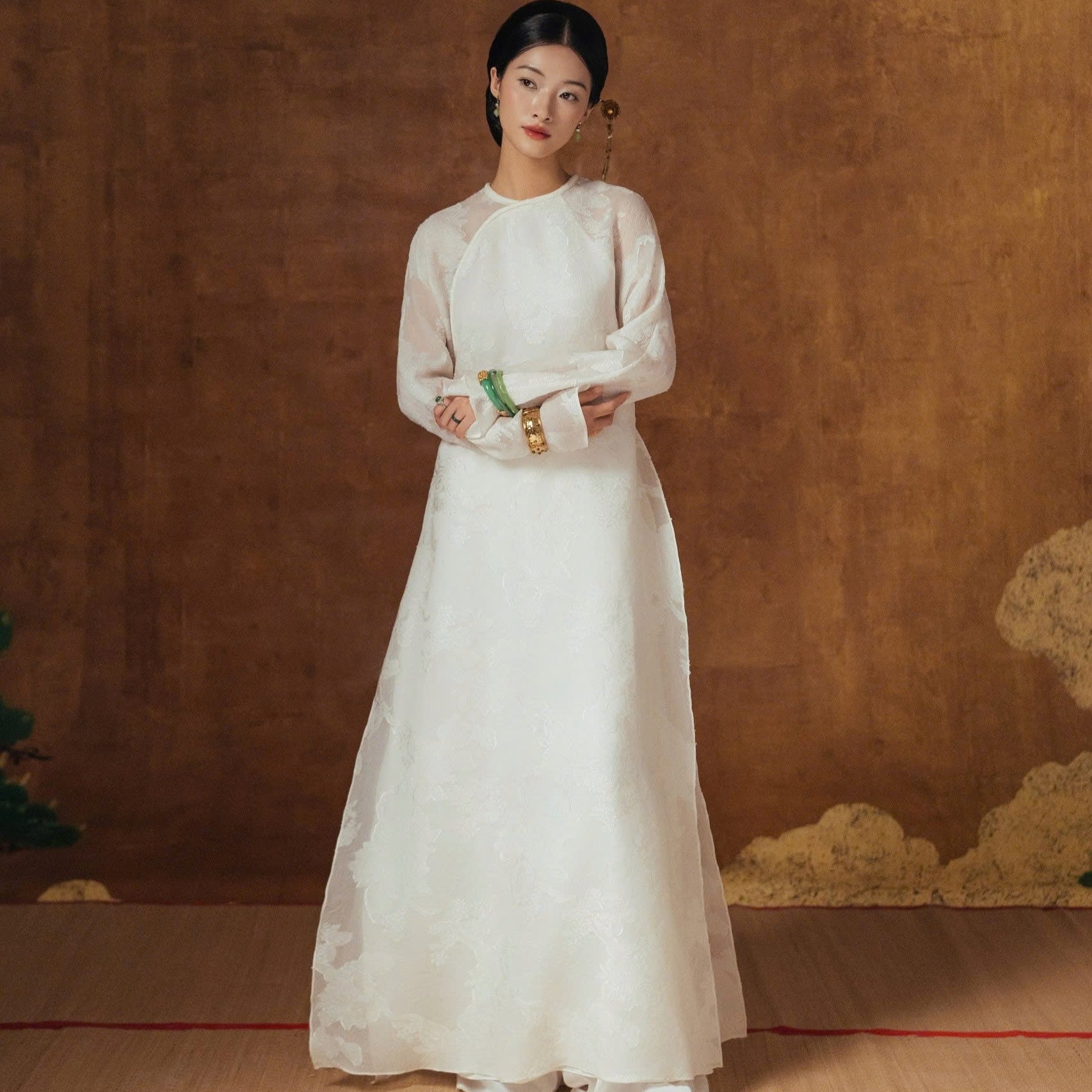 Tuyet Giao Ao-dai Set – Premium Double-layer Hand-Embroidered WormSilk in White [Wedding Collection] by Lalin - front view showcasing traditional Vietnamese áo dài design, premium Vietnamese silk clothing