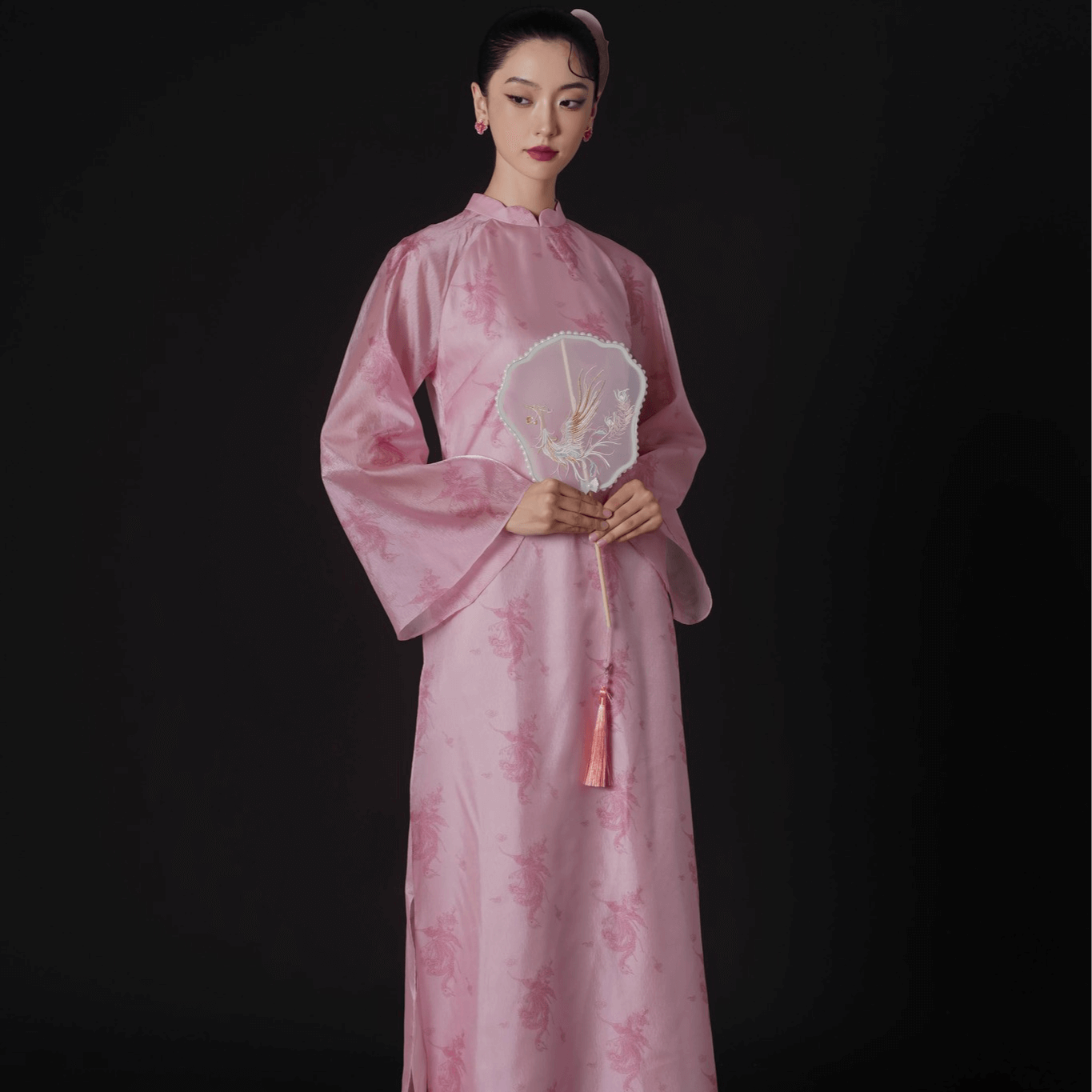 "Thy Loan Ao dai Set by Lalin in light pink 100% silk, traditional Vietnamese dress with modern pattern."