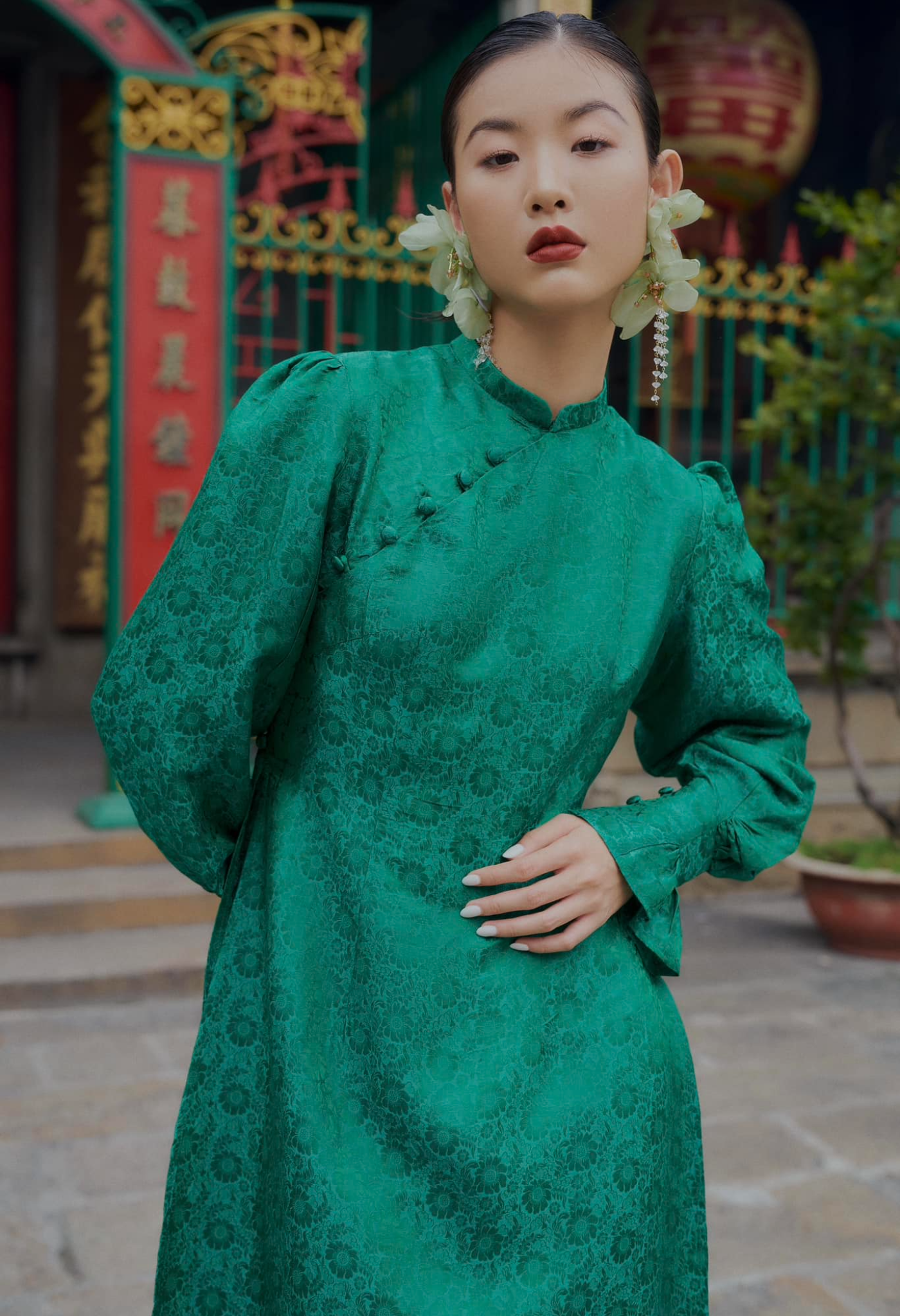 "Green Tang Bong Ao Dai Set in 100% wormsilk with puff sleeves, traditional Vietnamese dress by SY Design"