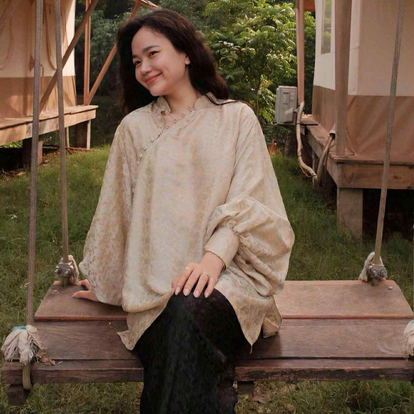 "KY" Ao-Ngan (Shorter version of Ao-dai) with Balloon Sleeve - Wormsilk in Gold
