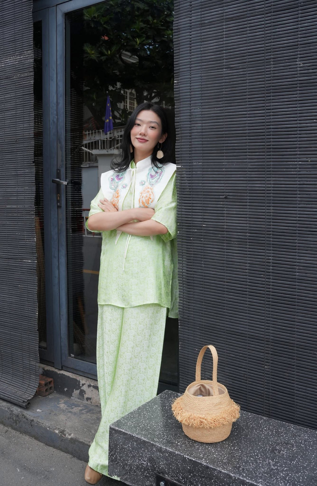 (Copy) (Copy) Luc Thuy Tien Set - Wormsilk Mandarin-neck Ensemble in Jade Green - front view by Hy Phuong
