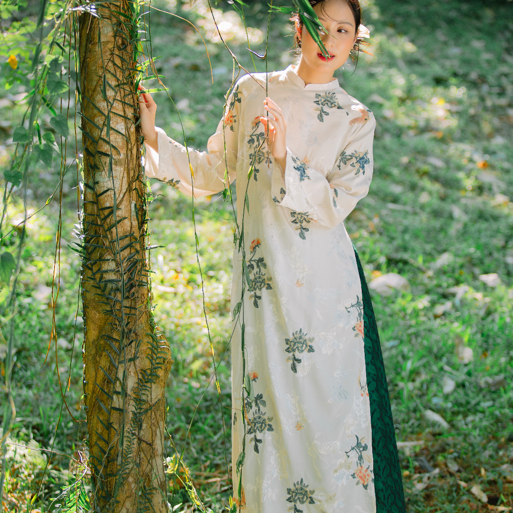Vietnamese Ao Dai - Chau Hoa Ao Dai set - Embroidered Flowers on viscose - front view in silk in white by Moc