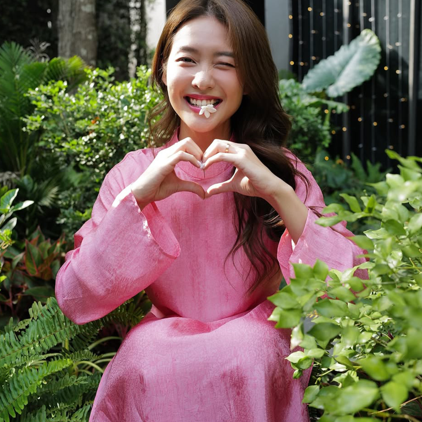 Vietnamese Ao Dai - Dao Cuc Ao Dai Set - Premium Natural Silk in Light Pink - styled presentation in linen in pink by Lalin