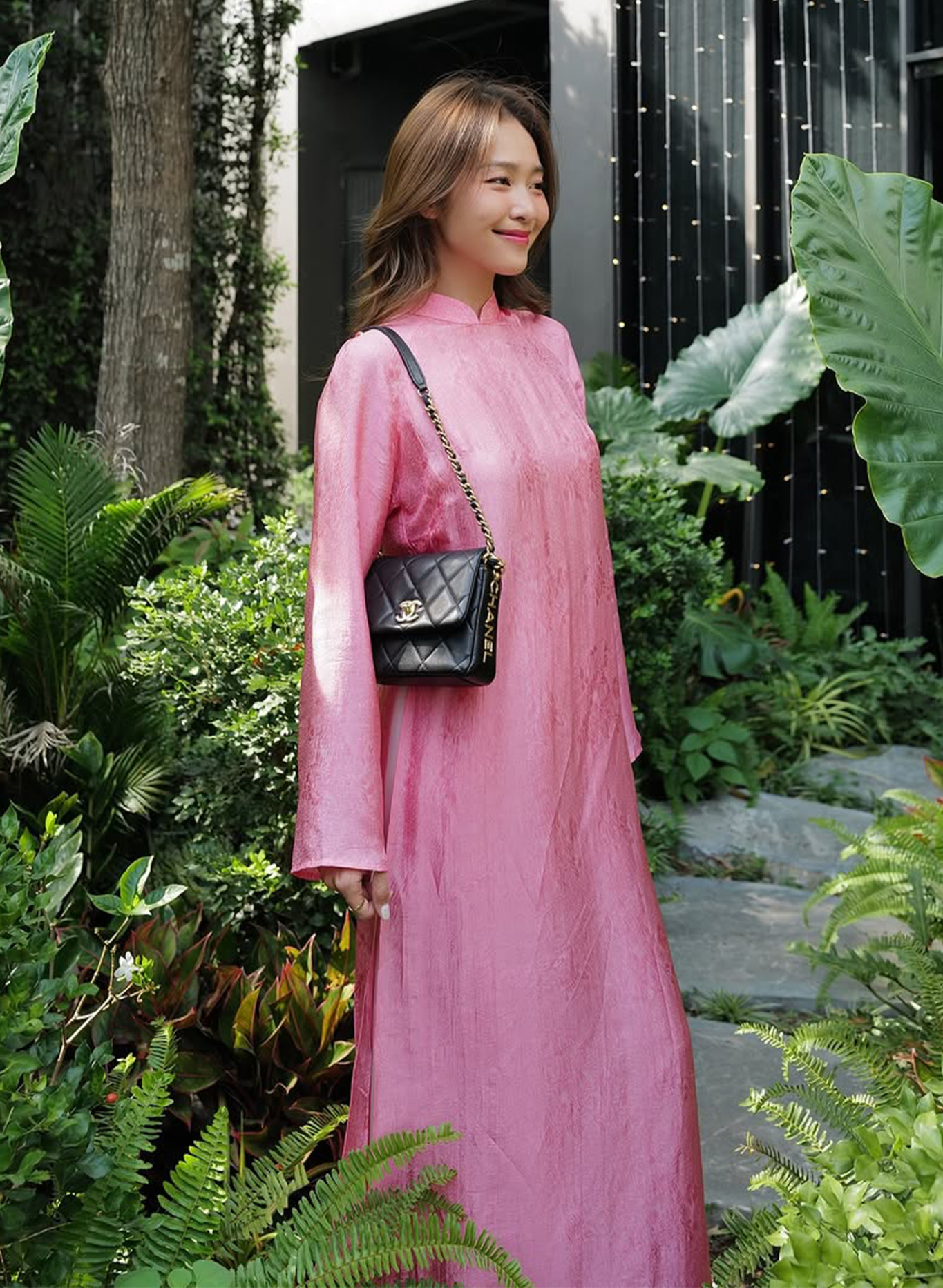 Vietnamese Ao Dai - Dao Cuc Ao Dai Set - Premium Natural Silk in Light Pink - front view in pink by Lalin