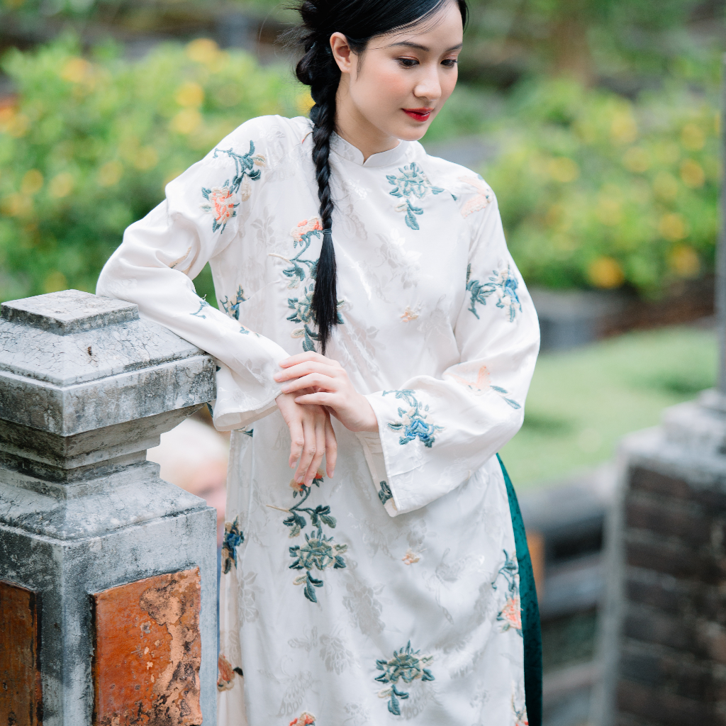 Vietnamese Ao Dai - Chau Hoa Ao Dai set - Embroidered Flowers on viscose - front view in silk in white by Moc
