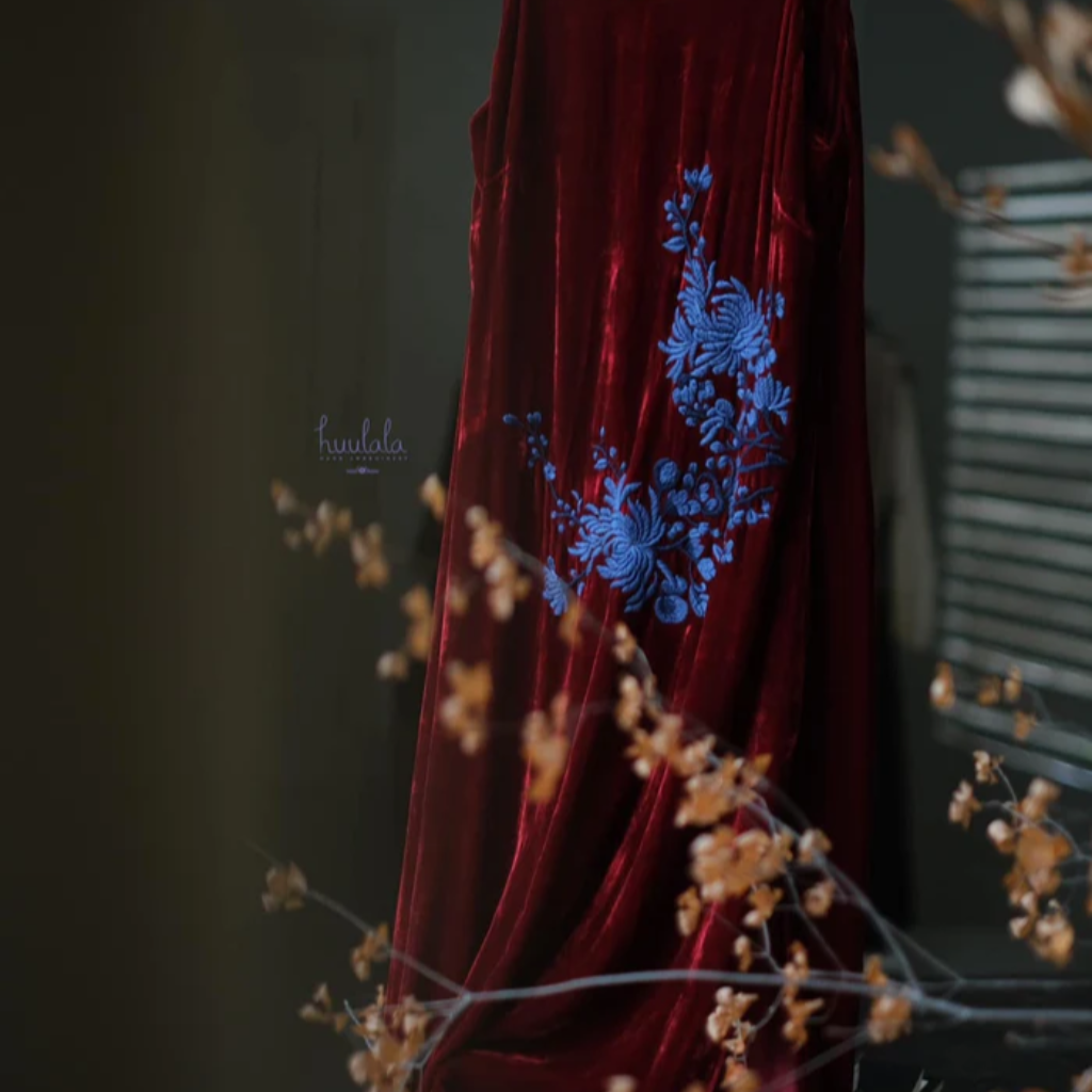 Vietnamese Embroidery - Rumi - Embroidered Suede dress - detail close-up in velvet in red by Huulala