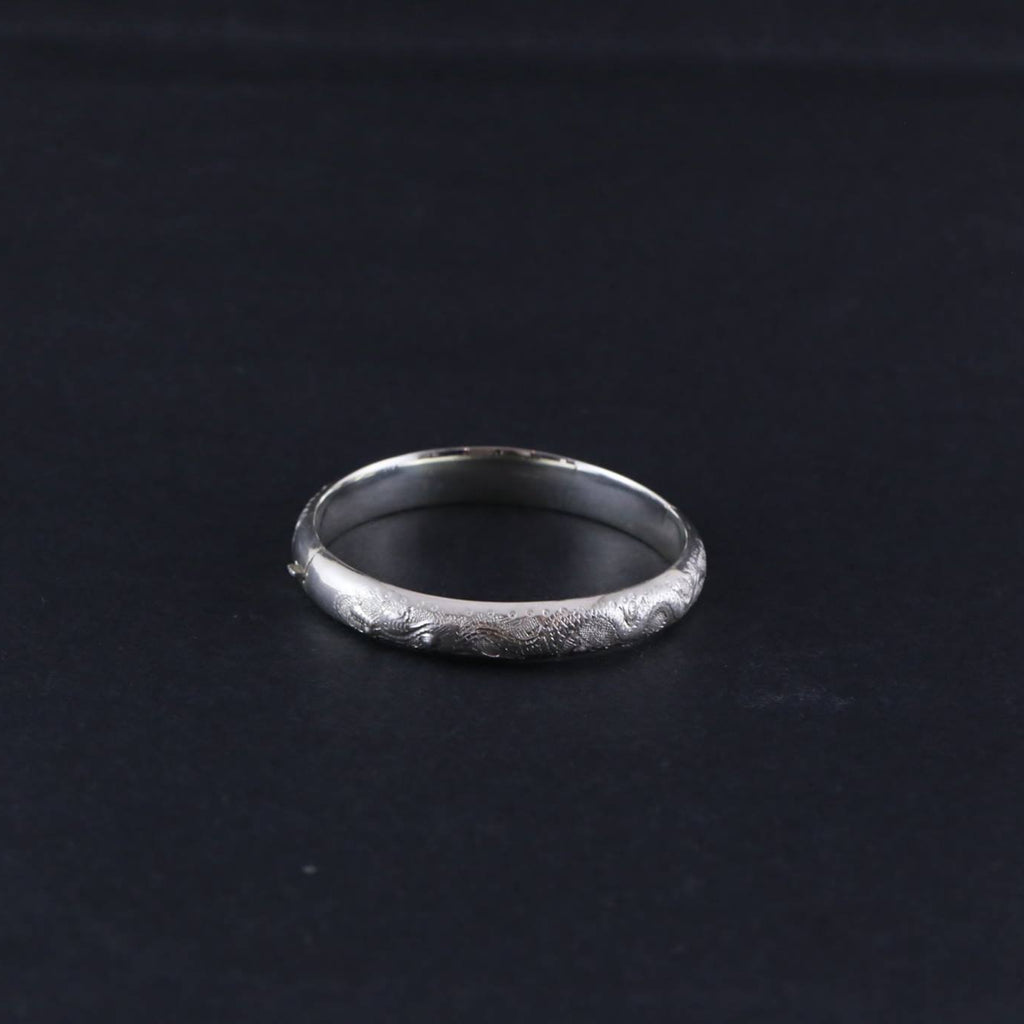Long Ẩn Bangle – The Hidden Dragon Bangle