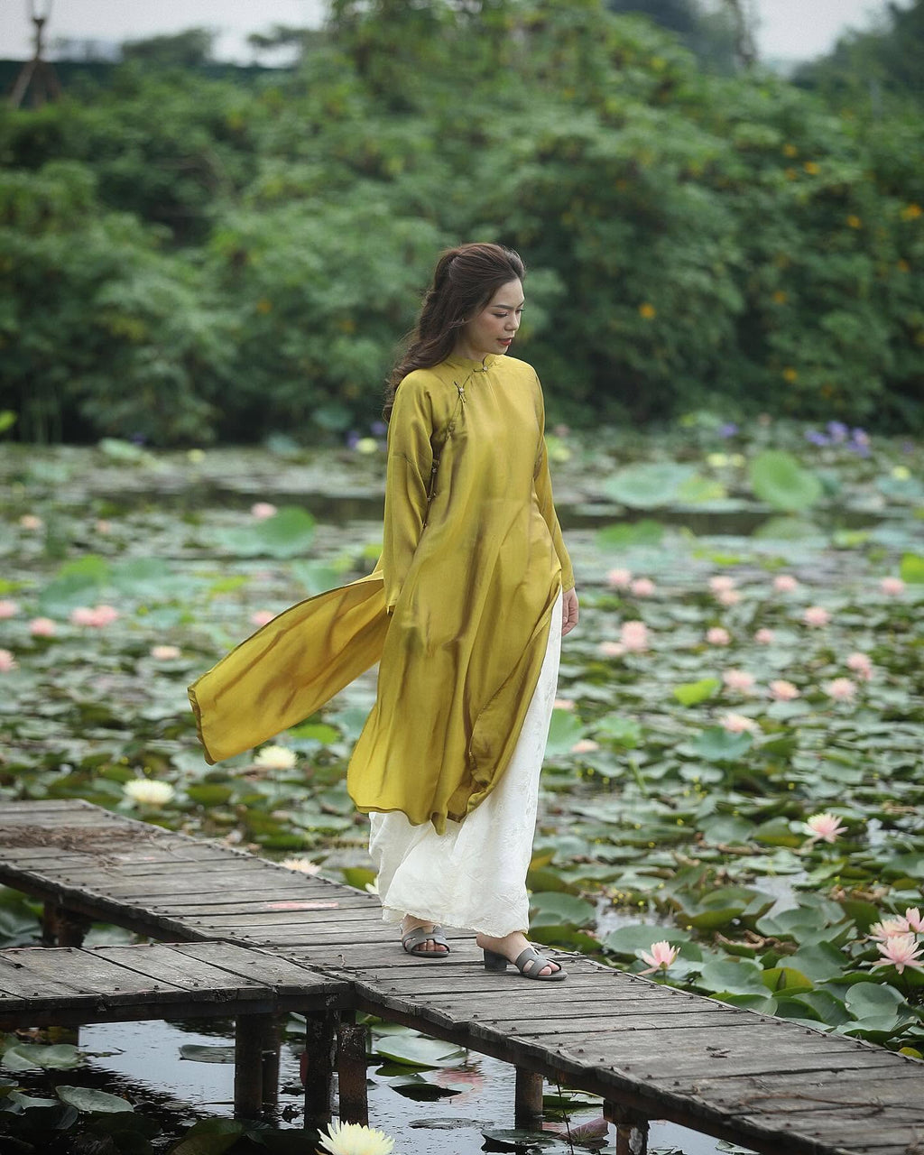 "The Satin Poetry" Ao-dai Set - Premium Satin in Chartreuse