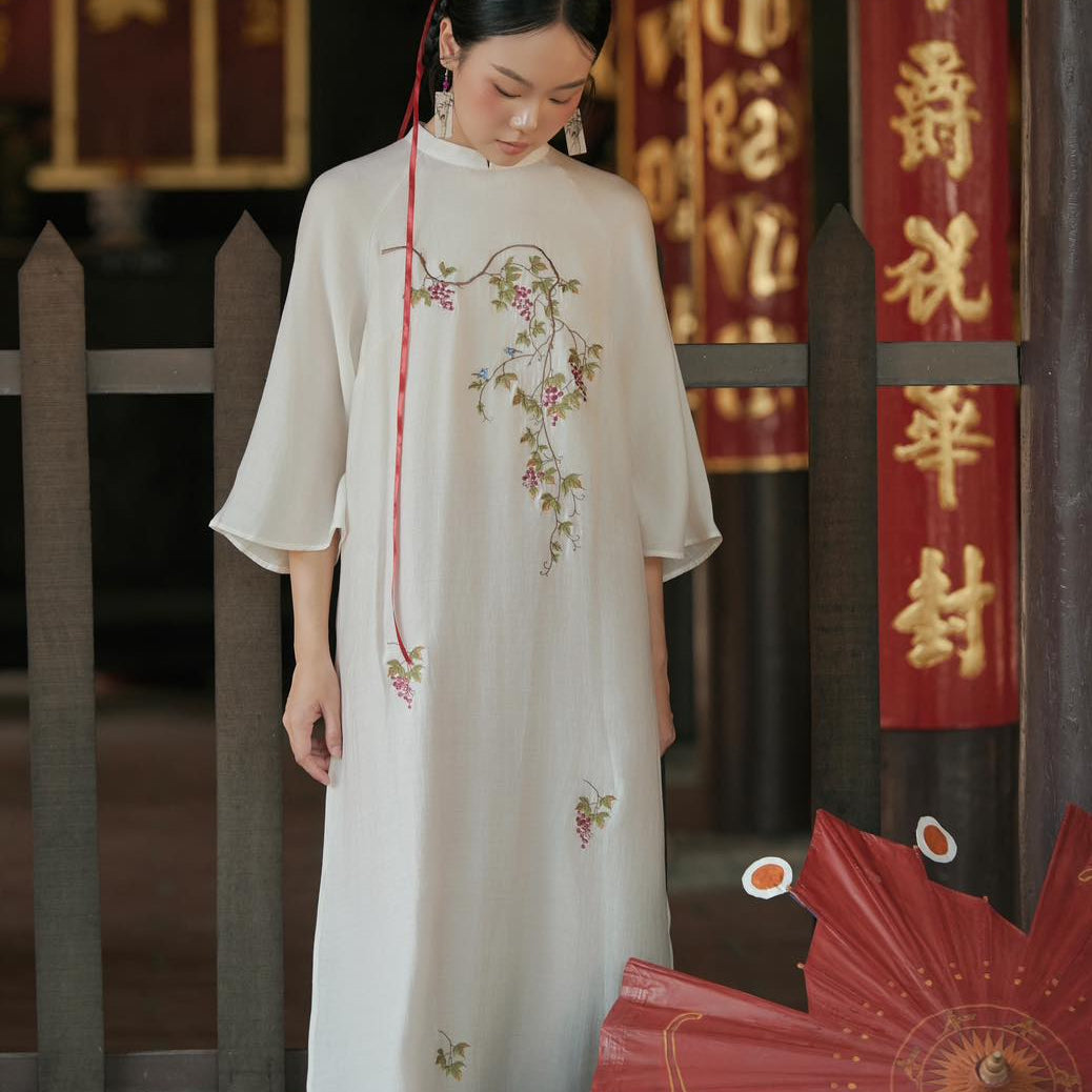 Tuong Van" Ao Dai Set - Embroidered Chiffon in White / Purple Pants - Close-up - Authentic Vietnamese fashion details
