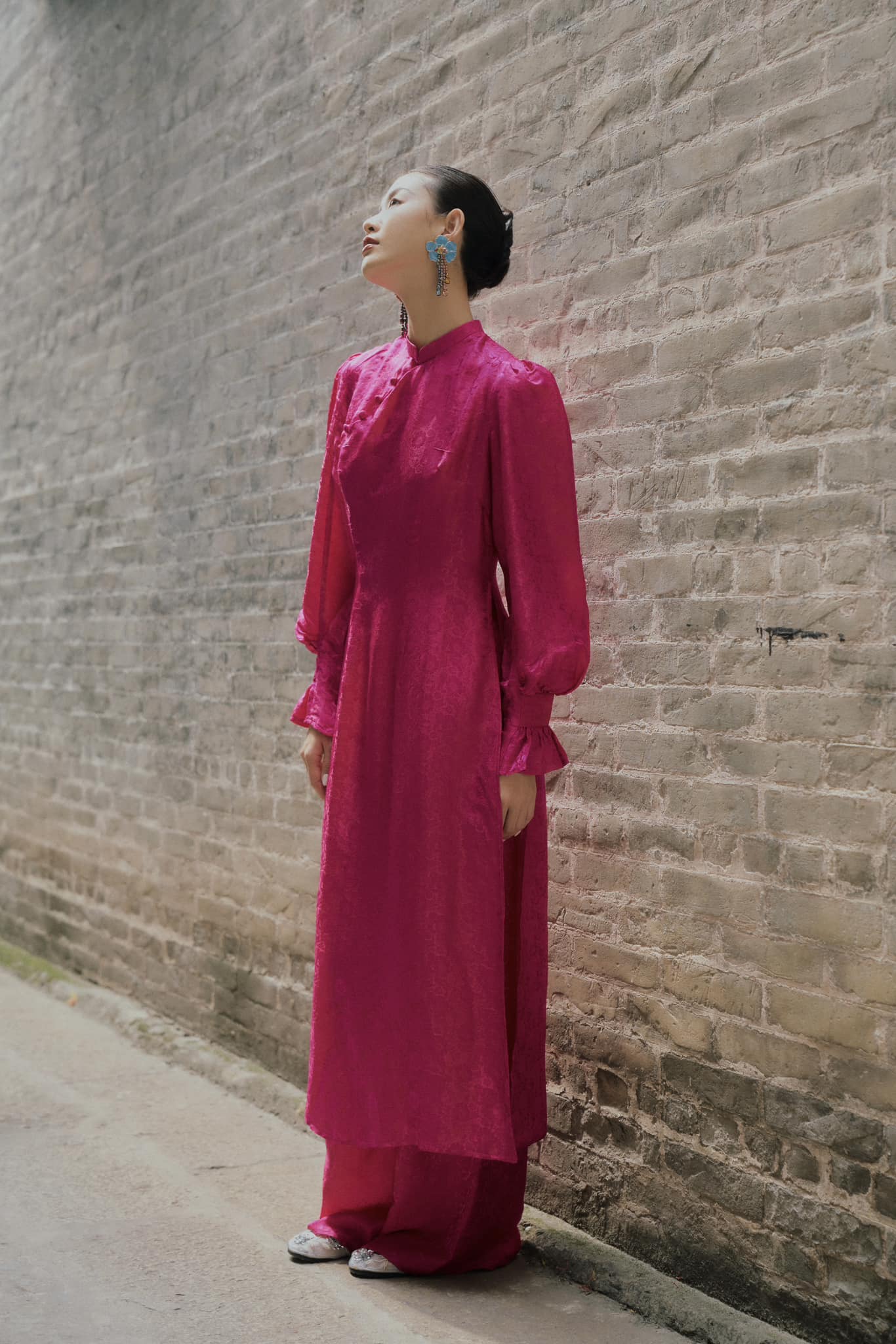 Vietnamese Ao Dai - Tang Bong Ao Dai Set - Wormsilk with Puff Sleeve - side profile in fuchsia by SY Design