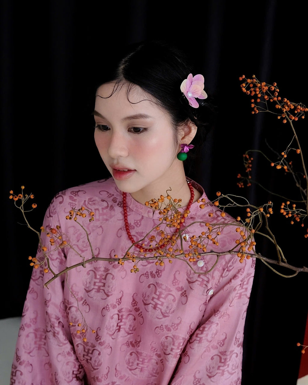 Vietnamese Ao Dai - Tra My - Mandarin-neck Natural wormsilk in Light Violet Blush - front view in pink by Garderobe