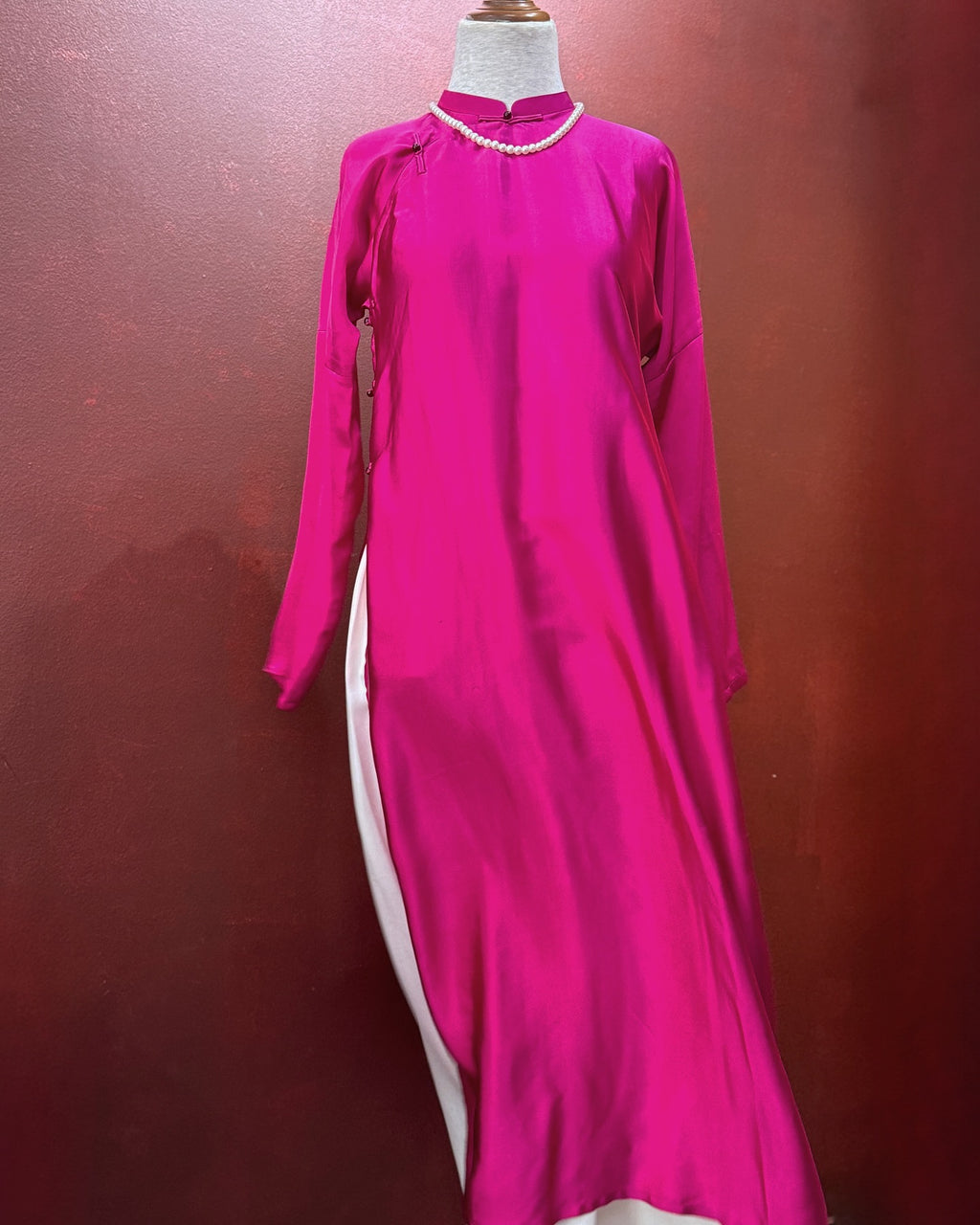 "The Satin Poetry" Ao-dai Set - Premium Satin in Fuschia