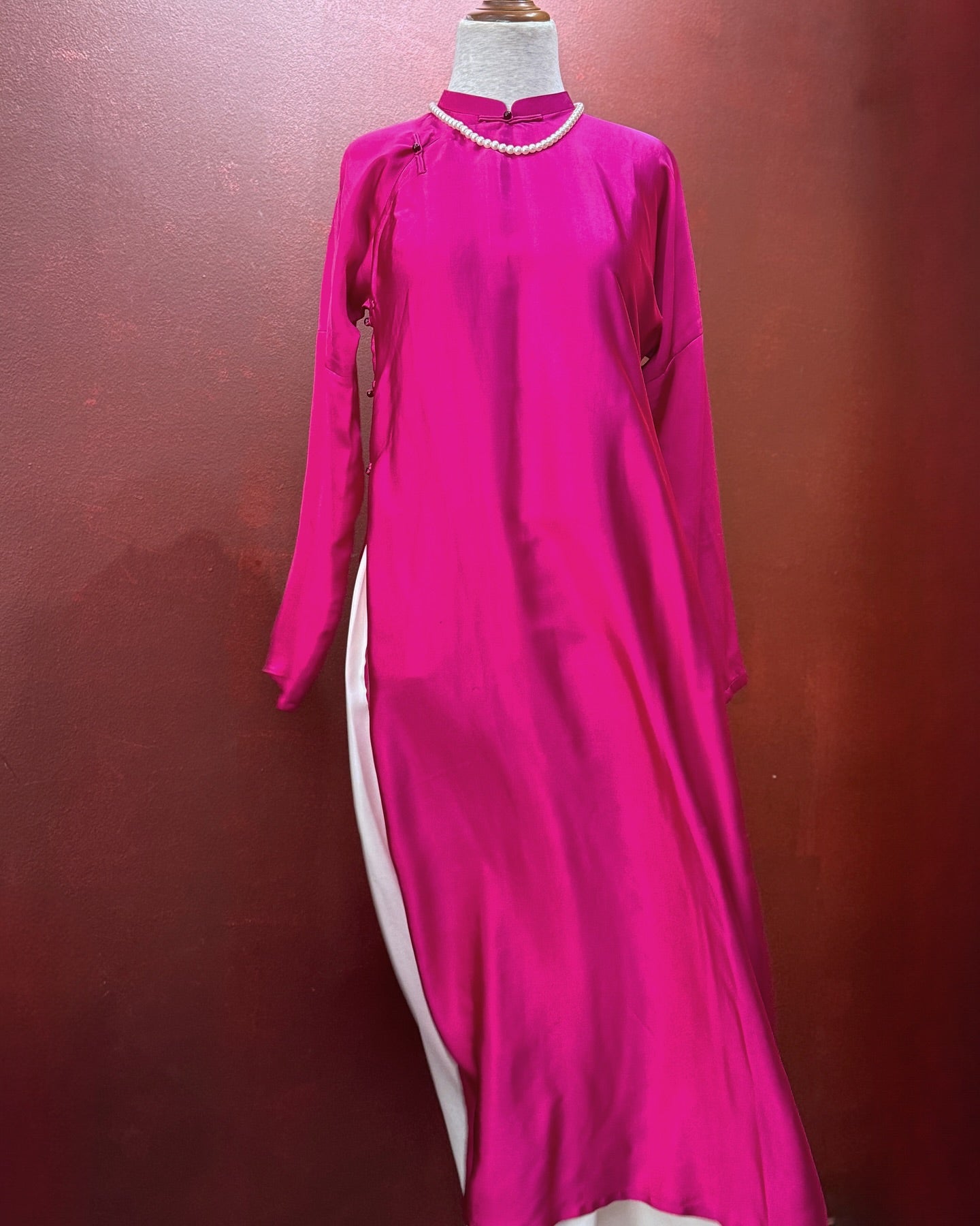 "The Satin Poetry" Ao-dai Set - Premium Satin in Fuschia