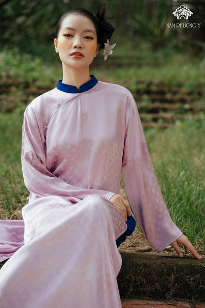 "Y Phuong" - Luxury Limited Edition - Ao dai Set in Light Link