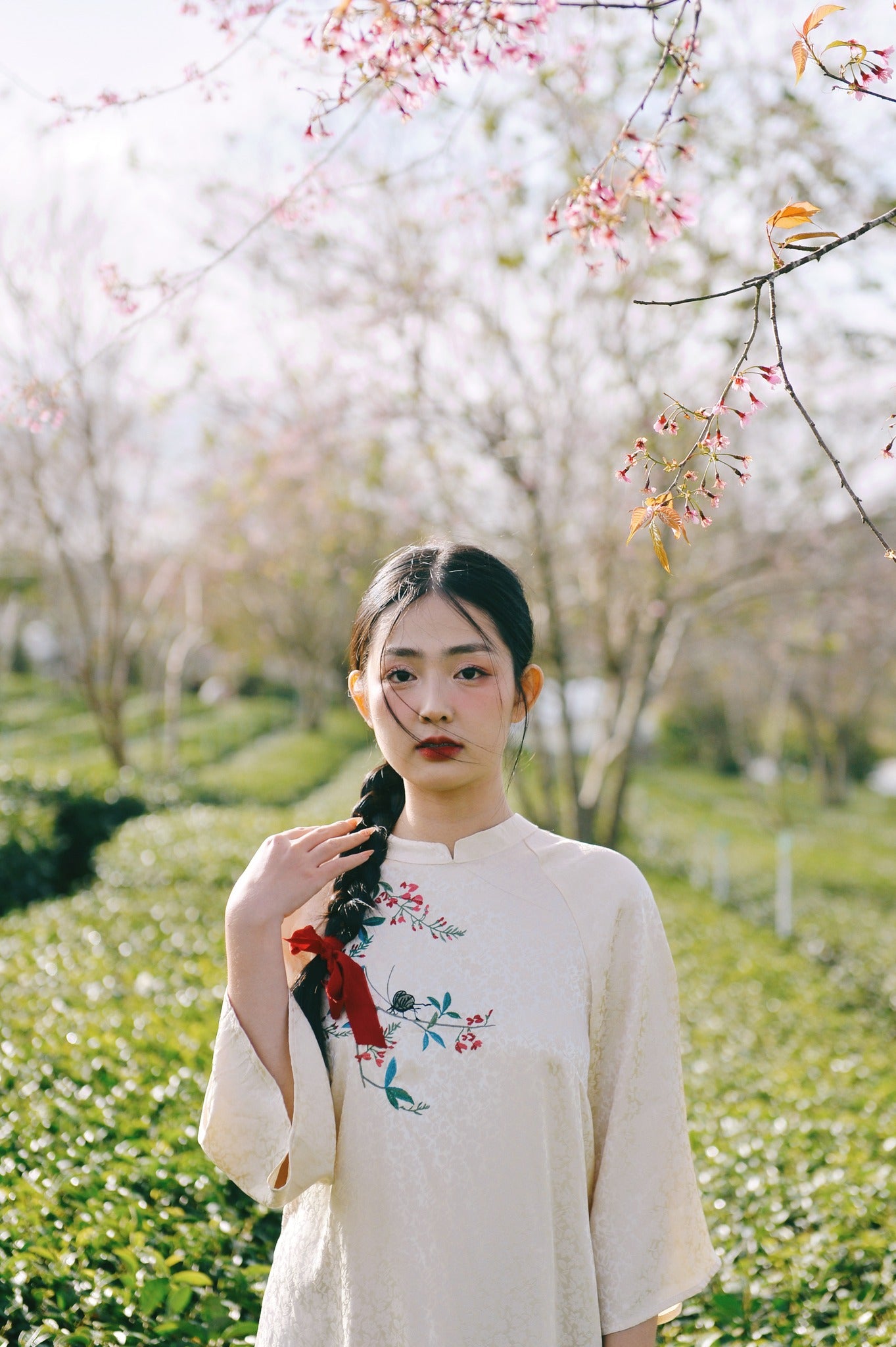 "Ho Diep" – Embroidered Áo Dài Set in Cream