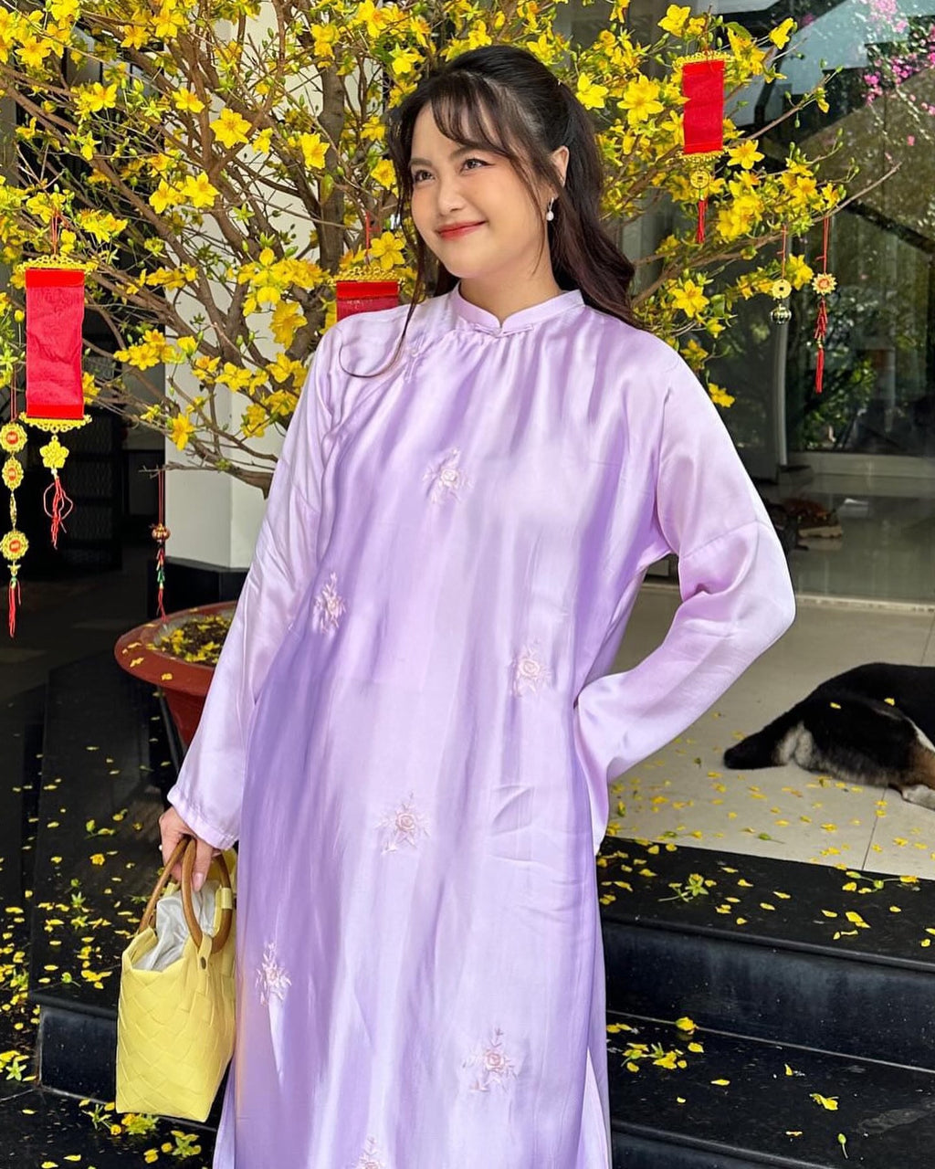 Vietnamese Ao Dai - Rose Bunches Ao-dai Set - Premium Hand-embroidered Wormsilk - front view in lavender by Moc Nhieu