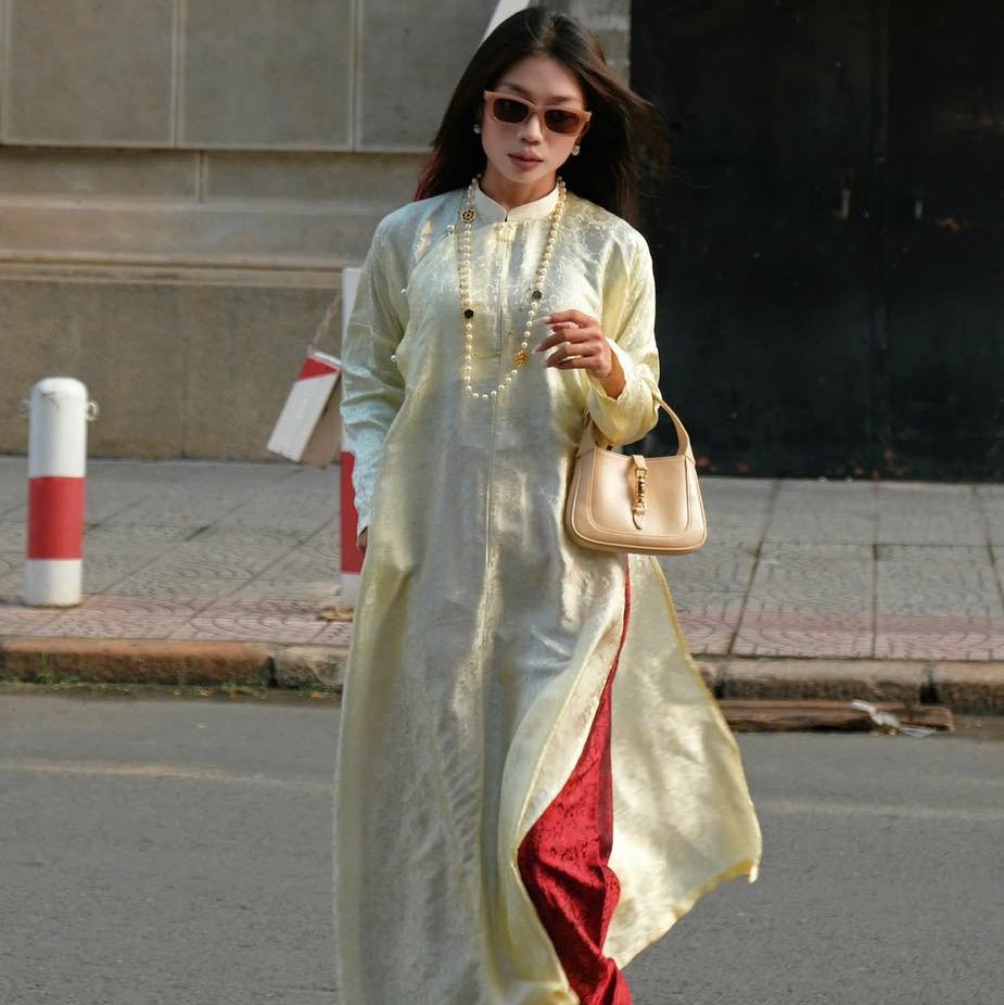 Ngu Than Ao Dai set - Chrysanthemum pattern Silk in Cream [Traditional cut] - front view by Moc