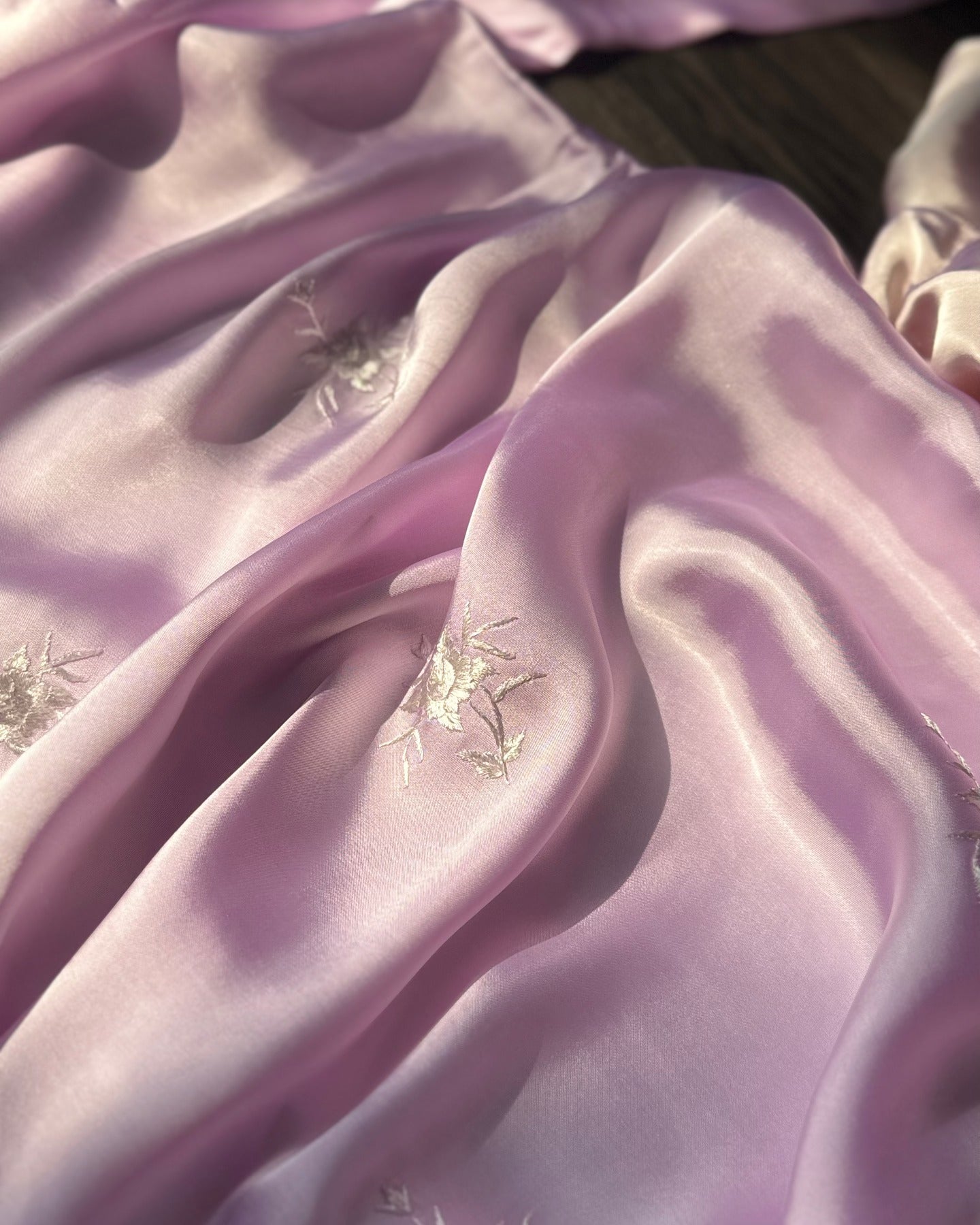 Rose Bunches Ao-dai Set - Premium Hand-embroidered Wormsilk in Soft Lilac - detail close-up by Moc Nhieu