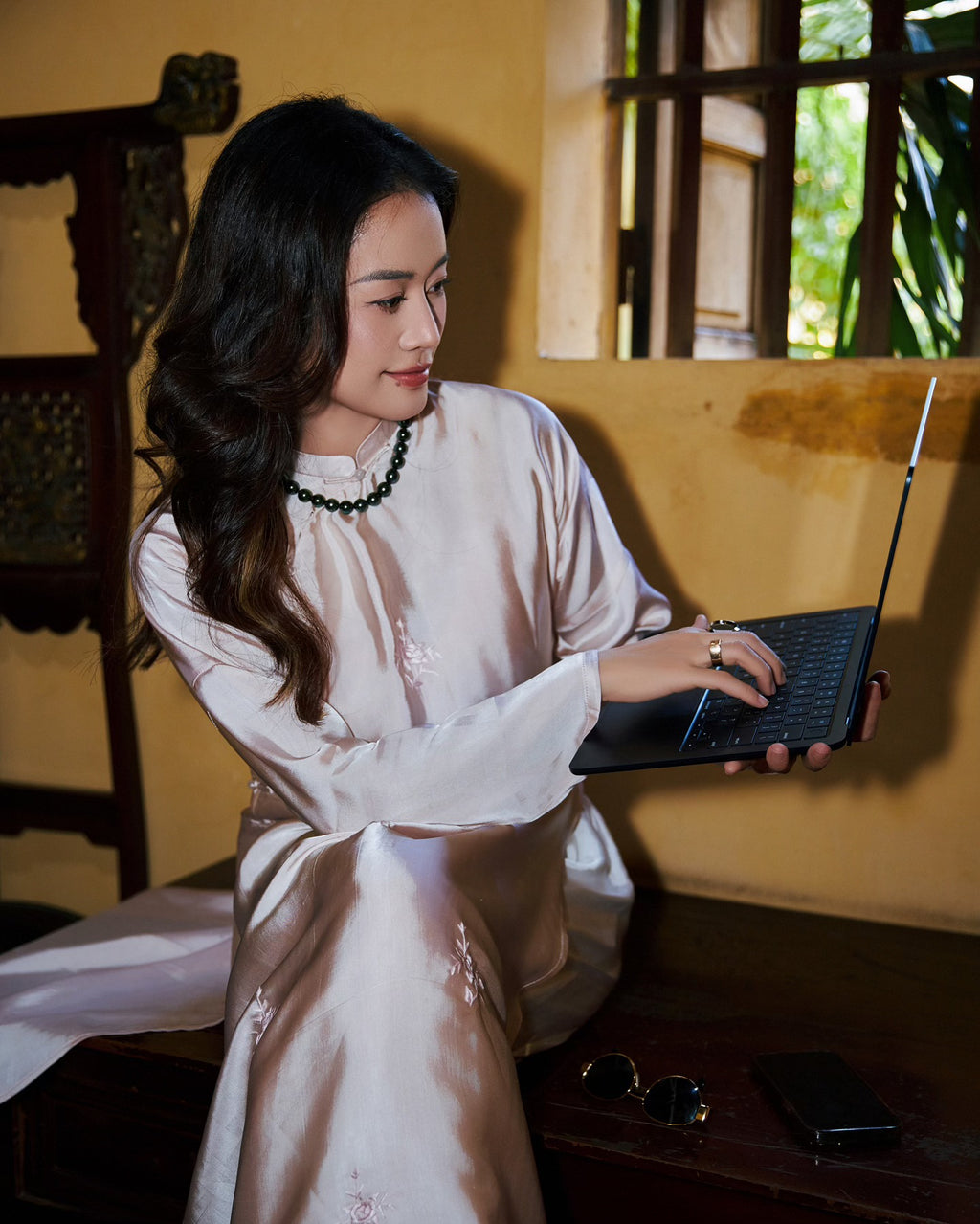 Rose Bunches Ao-dai Set - Premium Hand-embroidered Wormsilk in Soft Lilac - styled presentation by Moc Nhieu
