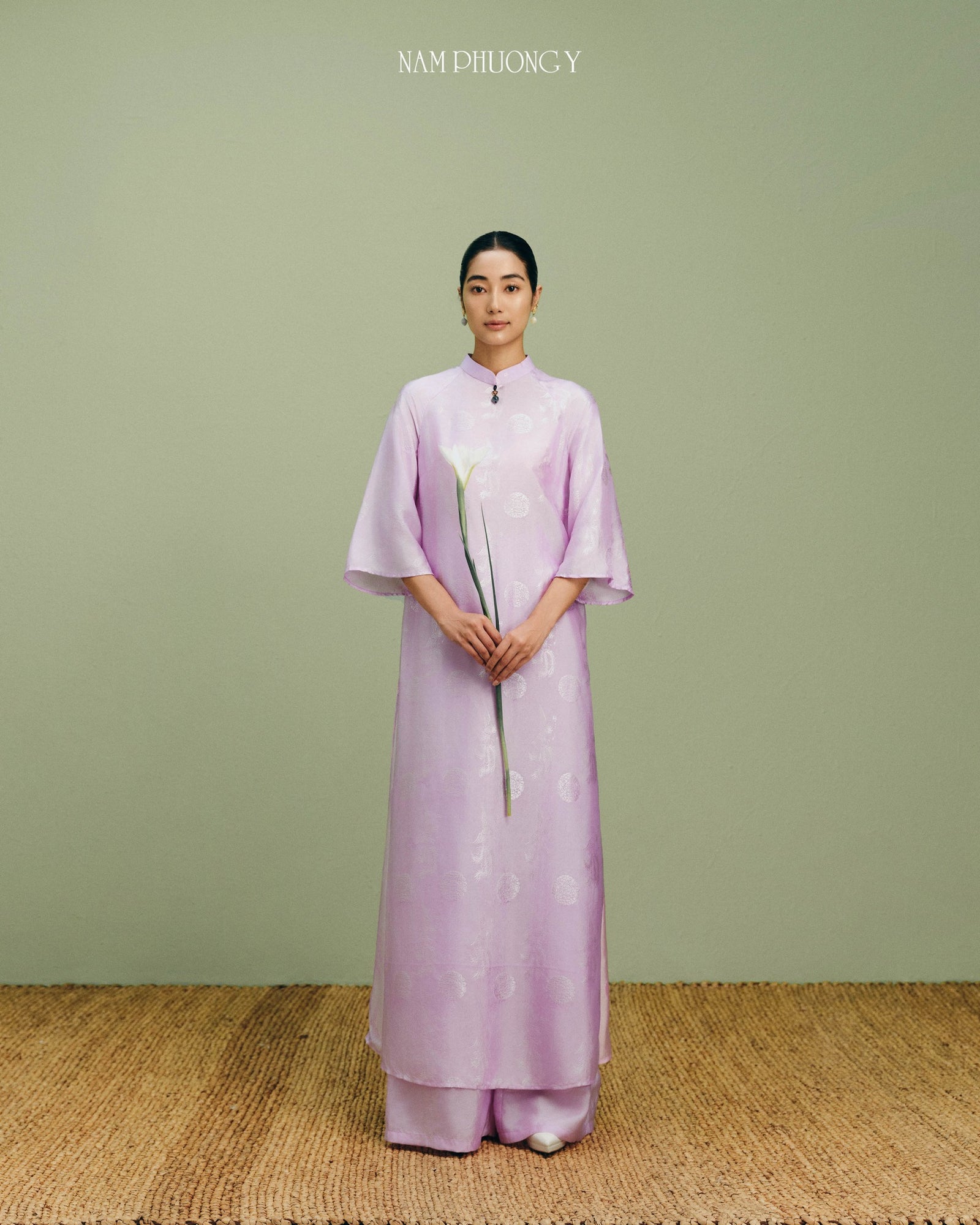 Phung Cac - Luxury Limited Edition - Ao dai Set in Light Link with Charm - front view by Nam Phuong Y