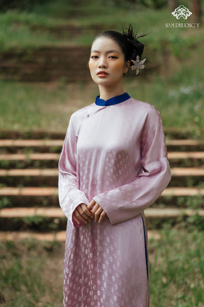 "Y Phuong" - Luxury Limited Edition - Ao dai Set in Light Link
