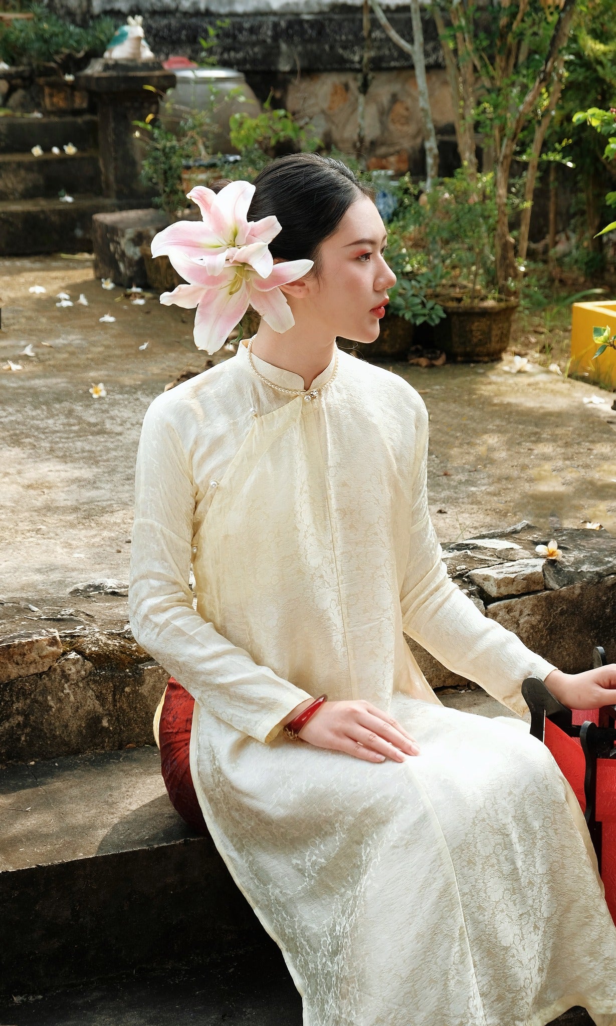 Ngu Than Ao Dai set - Chrysanthemum pattern Silk in Cream [Traditional cut] - styled presentation by Moc