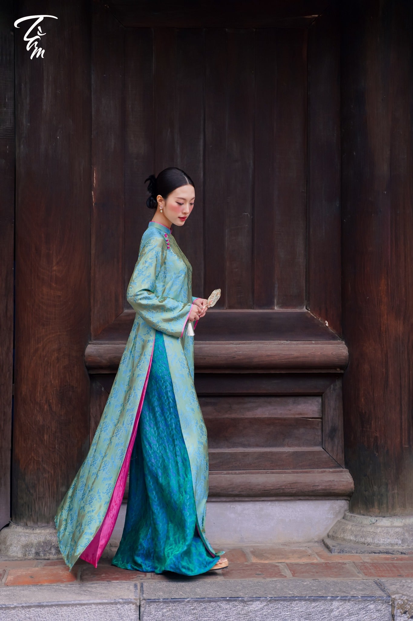 "Ngu Phuc" - Wormsilk Modern Ao Dai Set with beaded Collar in Jade