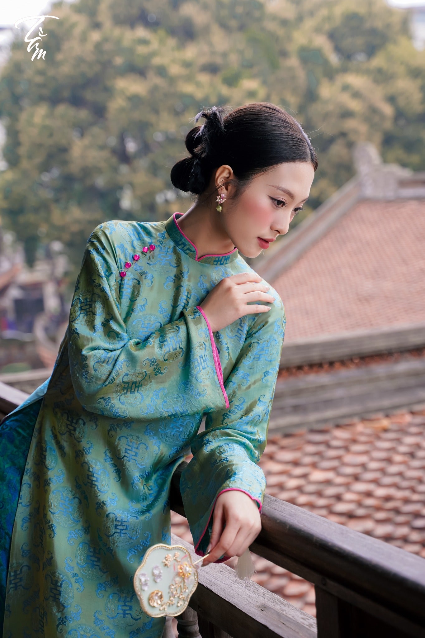 "Ngu Phuc" - Wormsilk Modern Ao Dai Set with beaded Collar in Jade