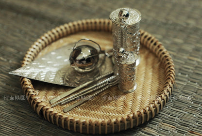 Khánh Âm – Sacred Scroll Pendant