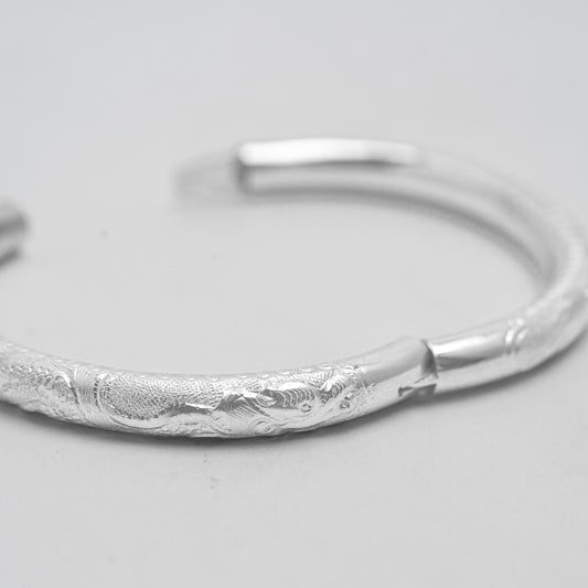 "Linh Văn" – Hollow Bangle in Lotus or Dragon Pattern