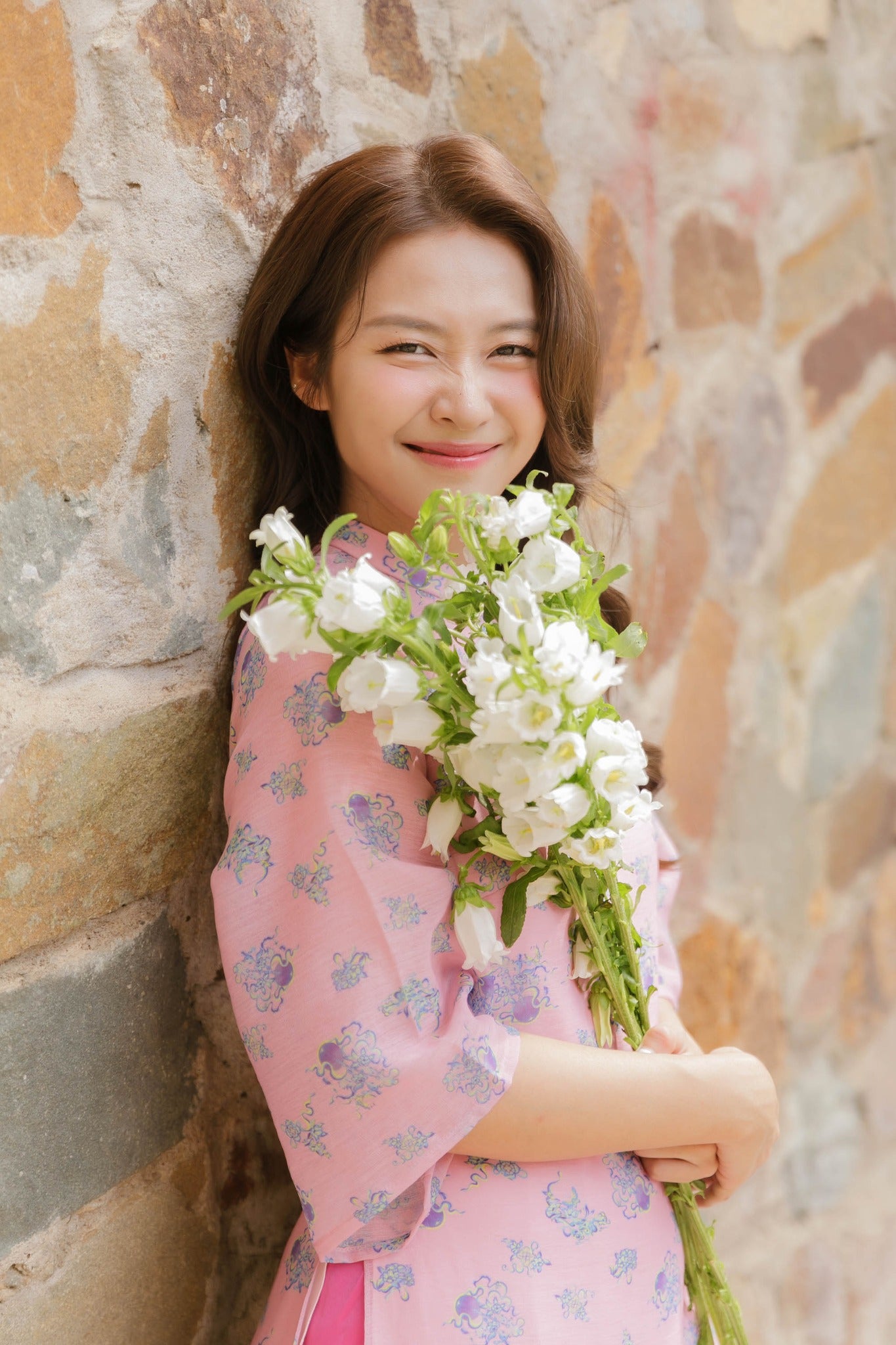 Vietnamese Embroidery - Xuan Ca Ao dai set - flowers - styled presentation in silk in pink by Dinh Dang