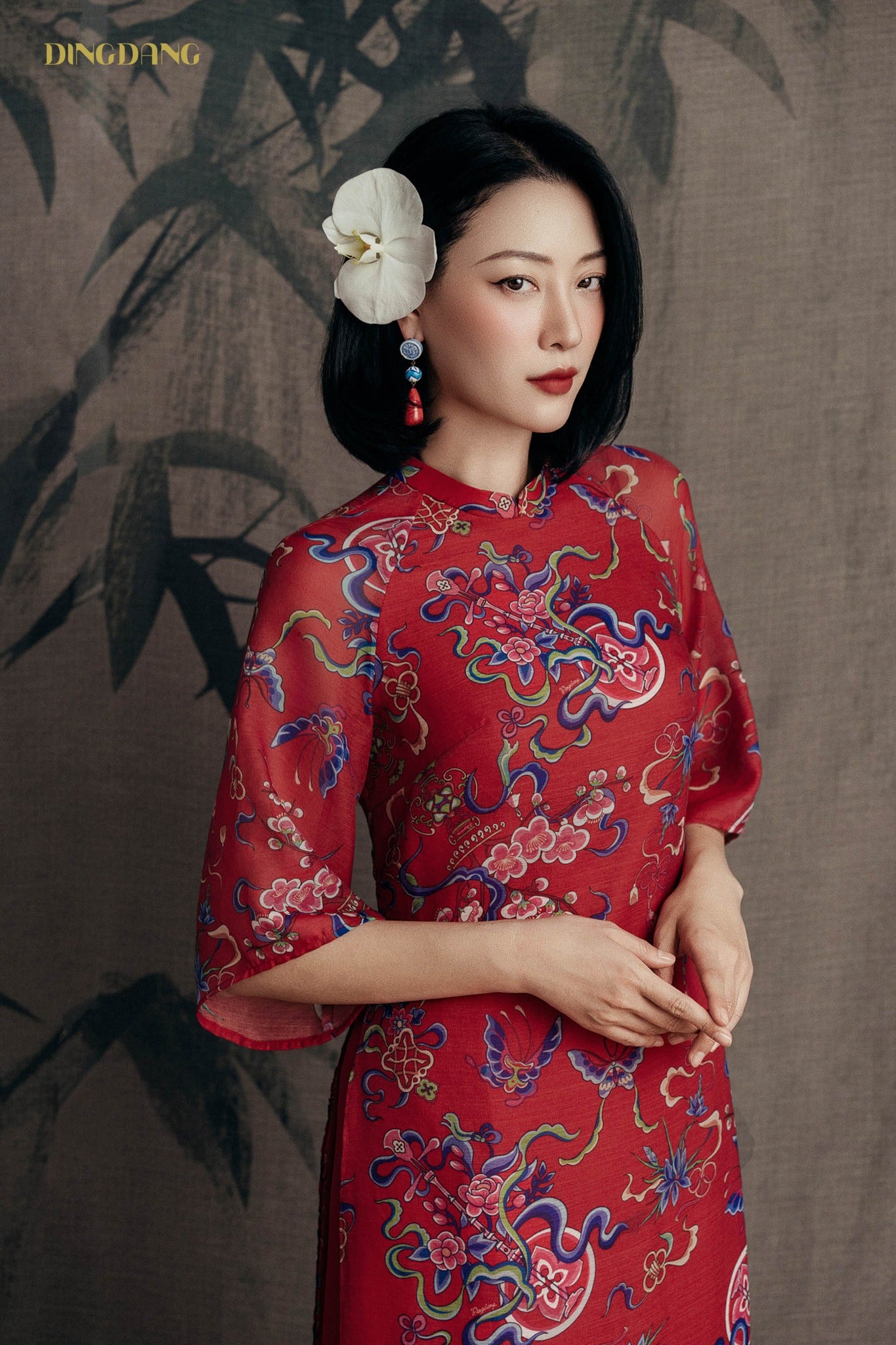 Vietnamese Embroidery - Xuan Ca Ao dai set - flowers - front view in silk in red by Dinh Dang