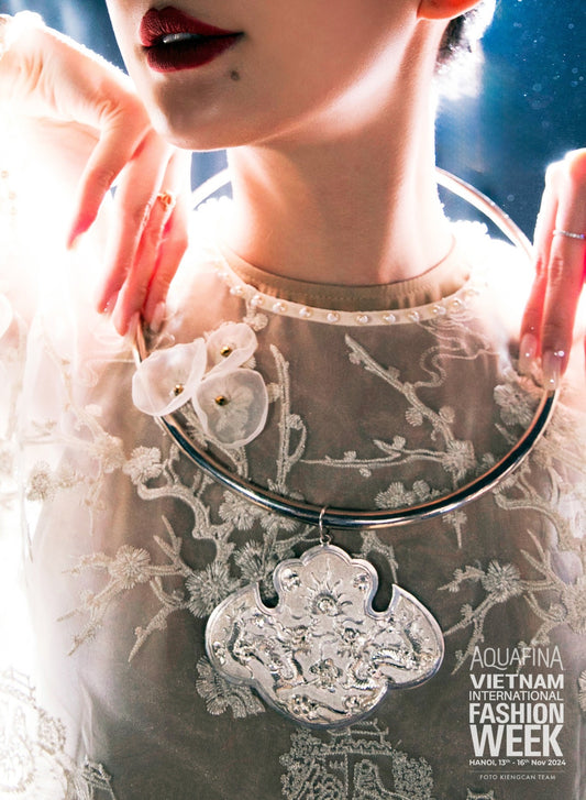 Thiên Ân – Imperial Sun & Dragon Torque Pendant