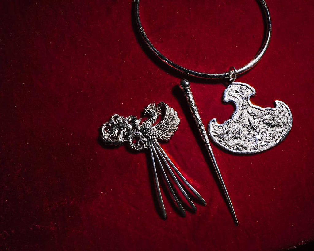 Song Phuong Bội – Twin Phoenix Cloud Pendant in Fine Silver