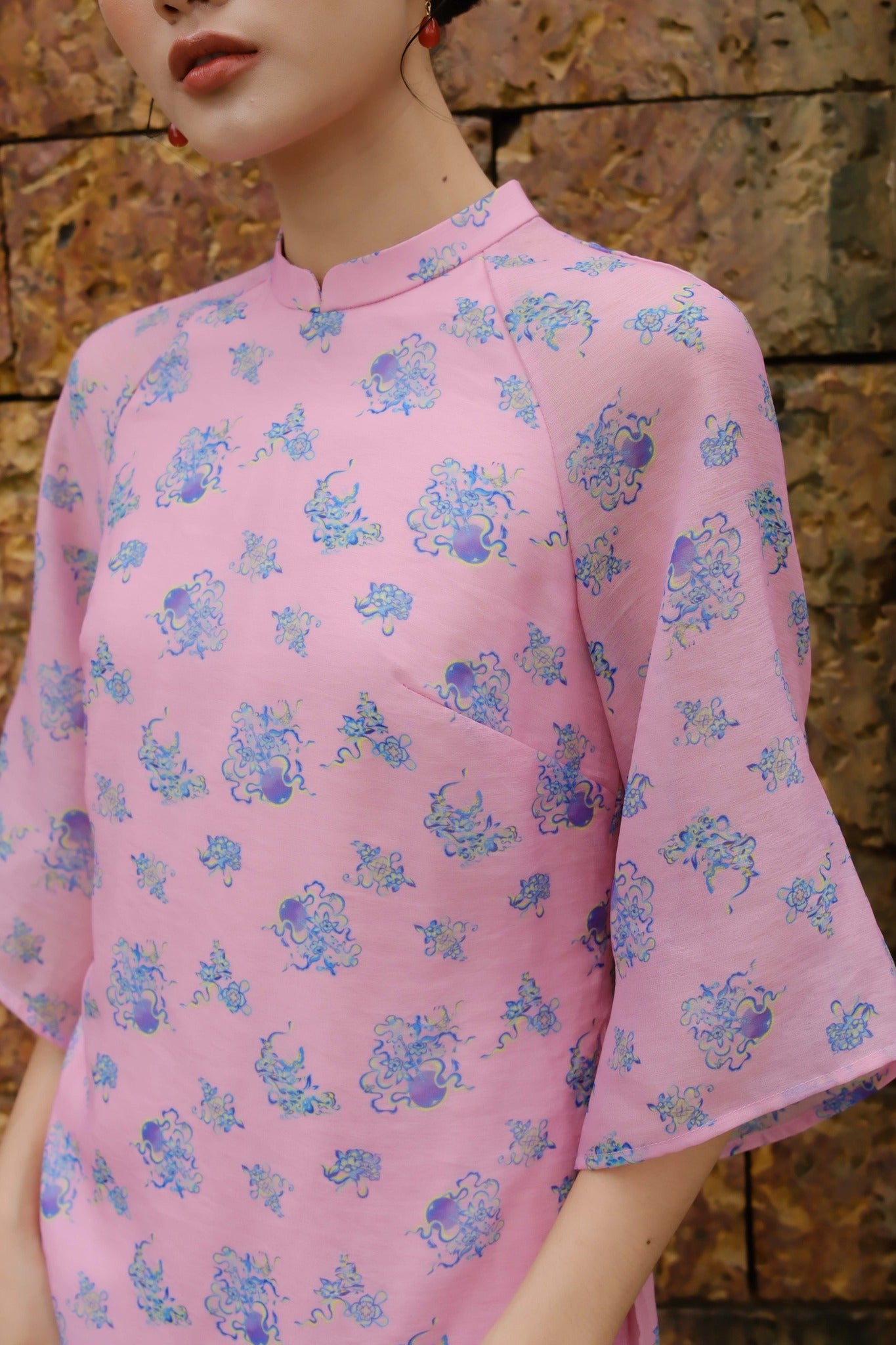 Vietnamese Ao Dai - Xuan Ca Ao dai set - flowers - front view in silk in pink by Dinh Dang
