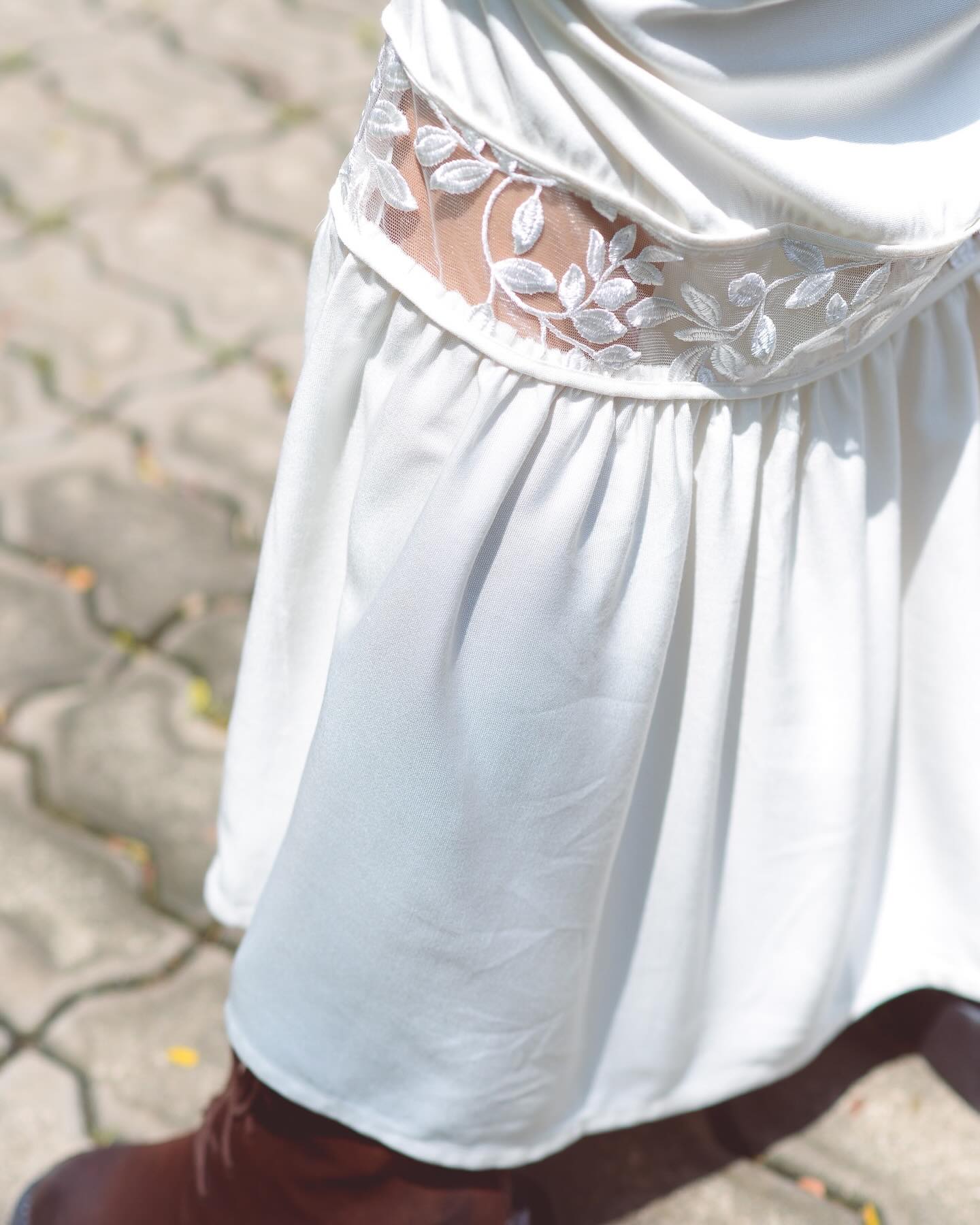 Vietnamese Embroidery - Magnolia - Linen and Lace Maxi Dress - detail close-up in cotton in white by Turmeric