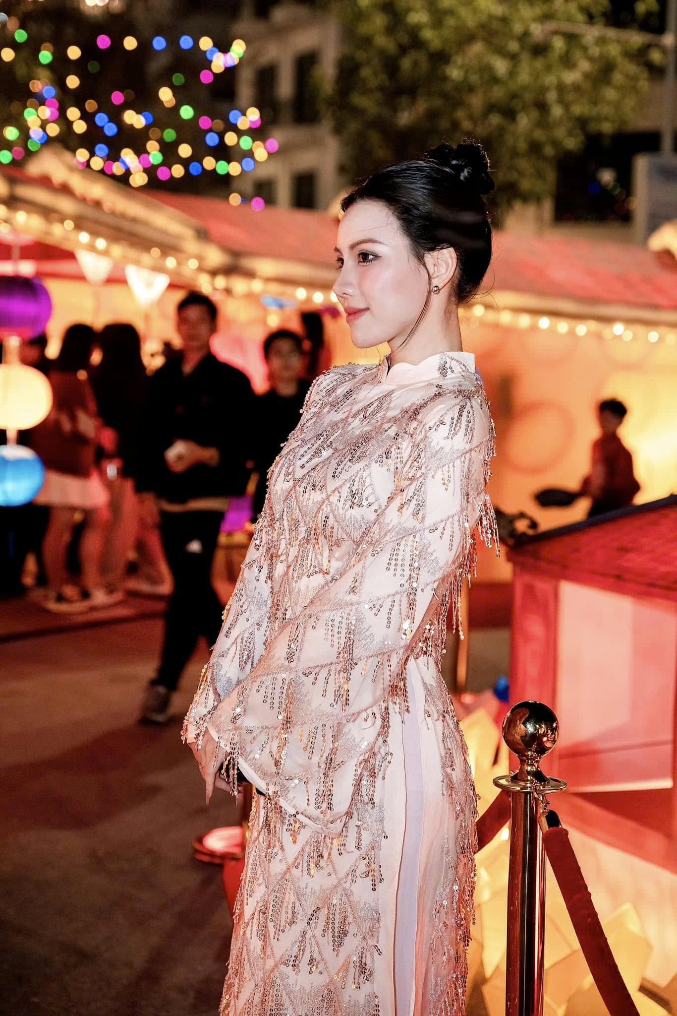 "Thuoc Son sequined Ao Dai set in blush pink silk, traditional Vietnamese wedding dress."