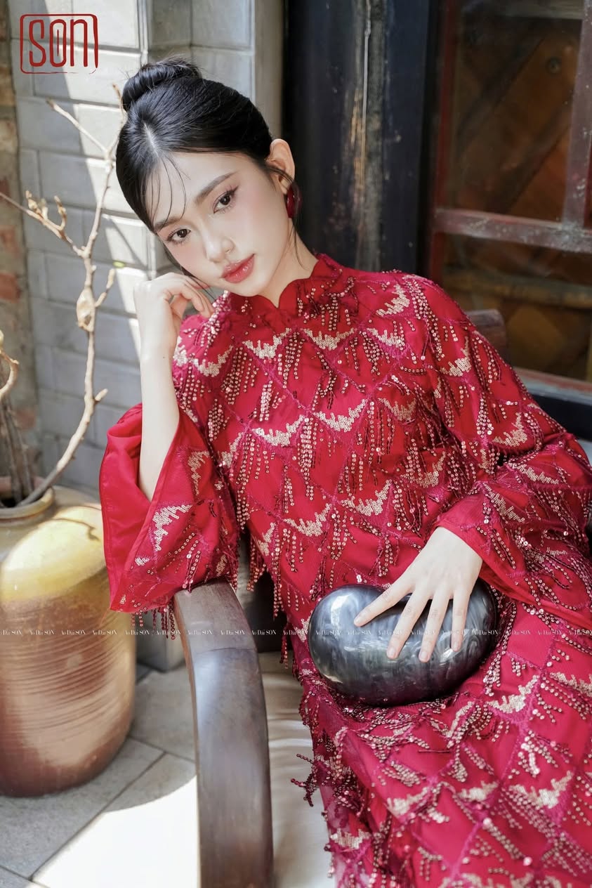 "Thuoc Son red silk Ao Dai with sequins, traditional Vietnamese wedding dress by SON"