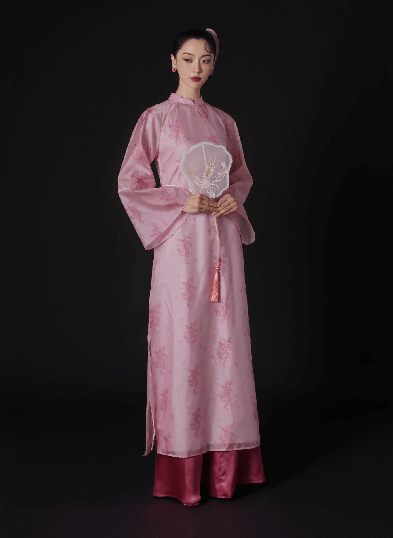 Vietnamese Ao Dai - Thy Loan Ao dai Set - Wormsilk Organza in Light Pink - front view in pink by Lalin