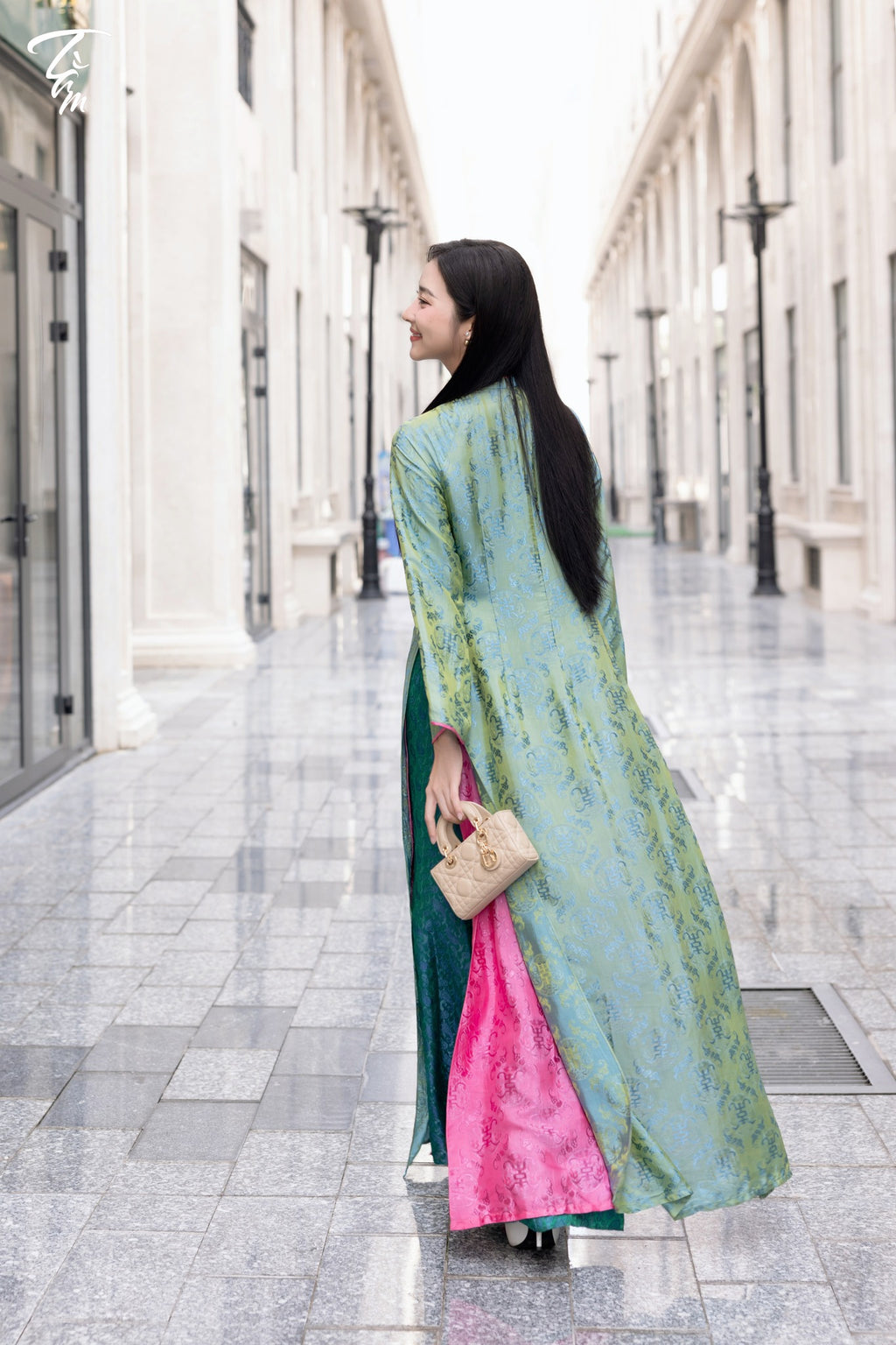 "Ngu Phuc" - Wormsilk Modern Ao Dai Set with beaded Collar in Jade