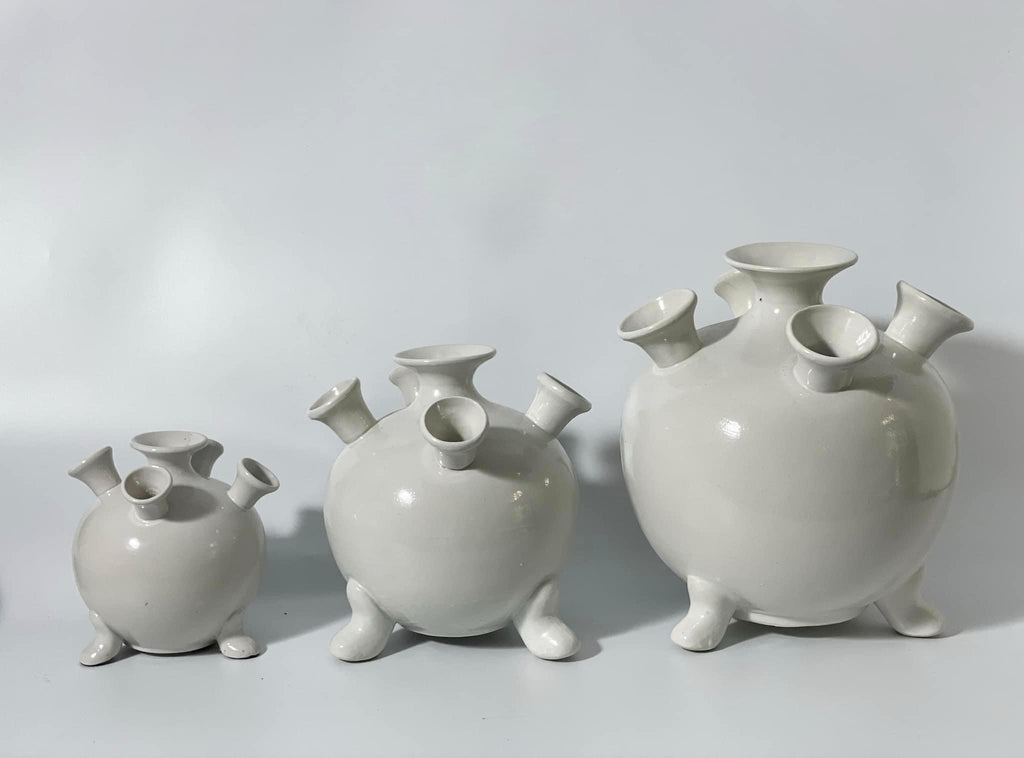 "Bat Trang ceramics 5-bulb Tulipiere Vase in white, traditional Vietnamese design, cultural heritage."