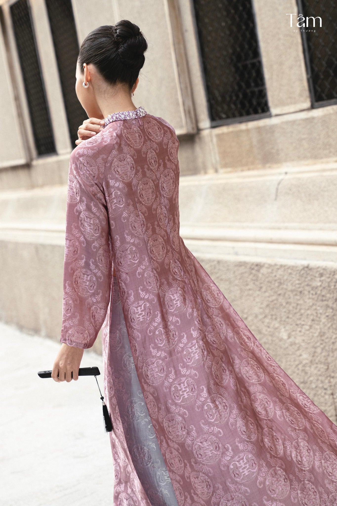 Vietnamese Ao Dai - Dao Đài - Wormsilk Modern Ao Dai Set with beaded Collar in Mauve pink - back view in pink by Tam